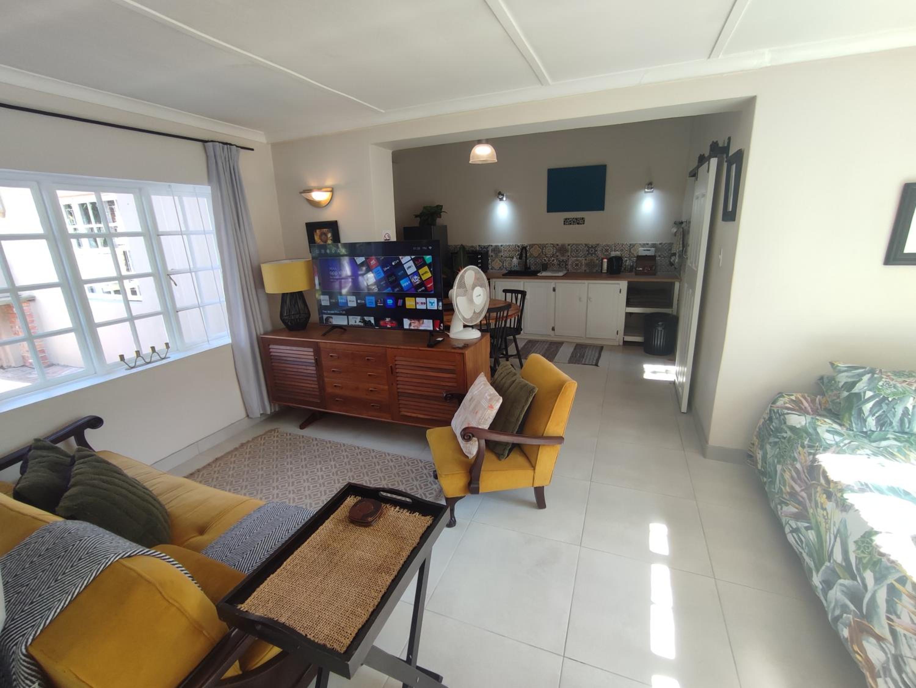 Paradise in the City - Cottage One
