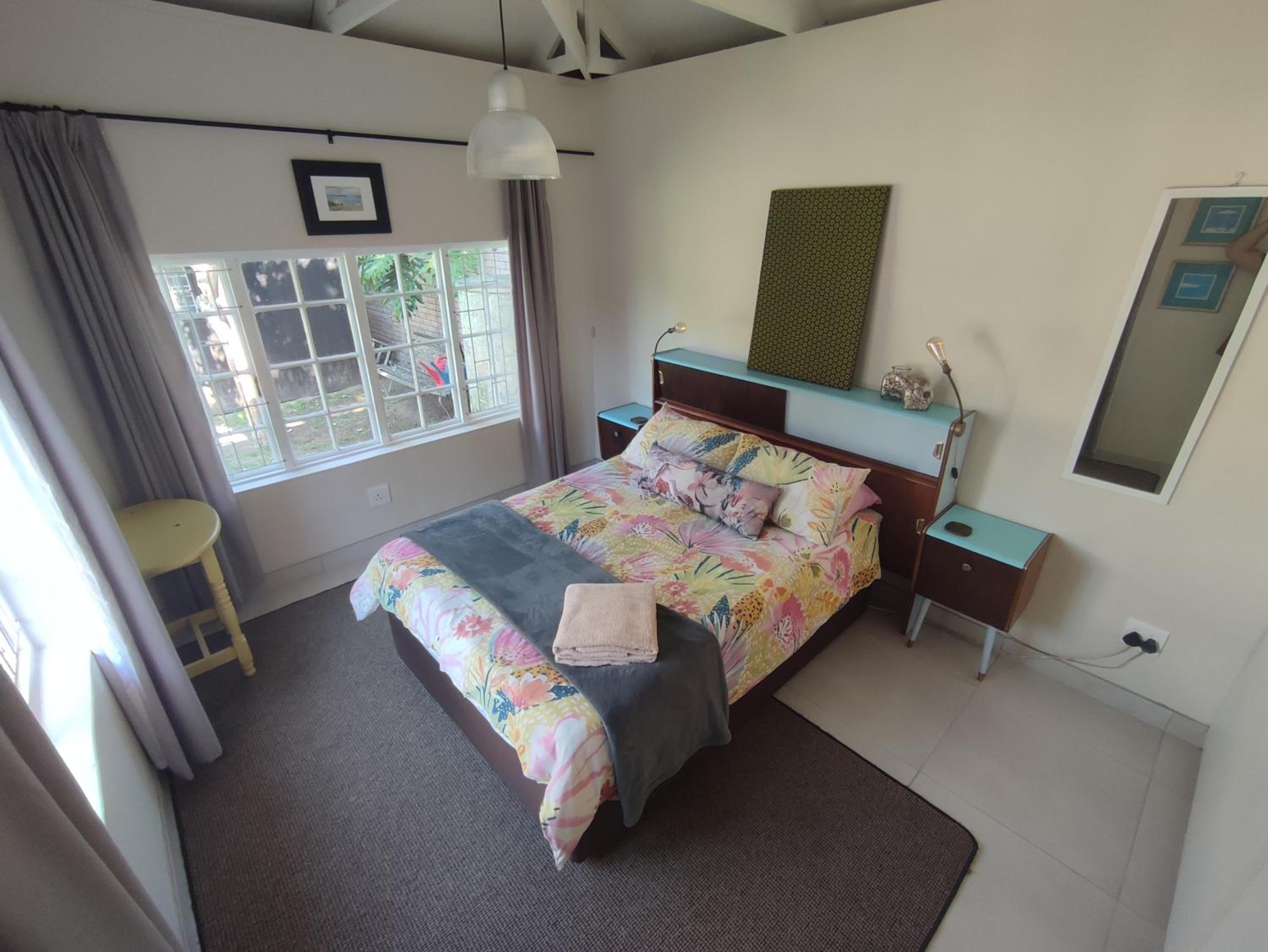 Paradise in the City - Cottage One