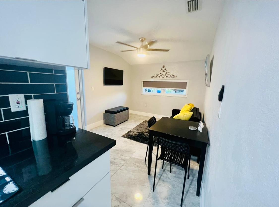 Little Gables Studio-Your Miami Escape-10min Airport