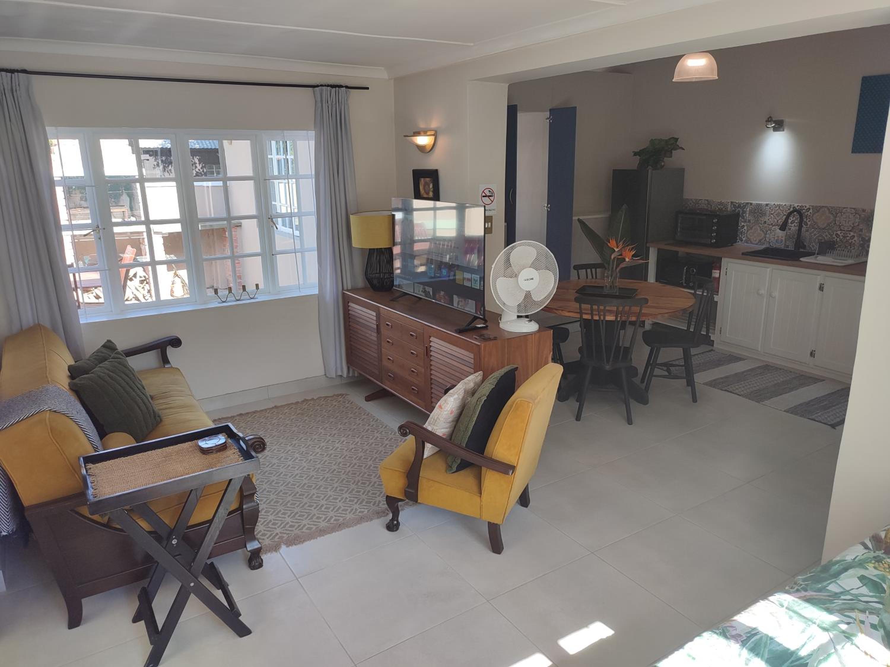 Paradise in the City - Cottage One