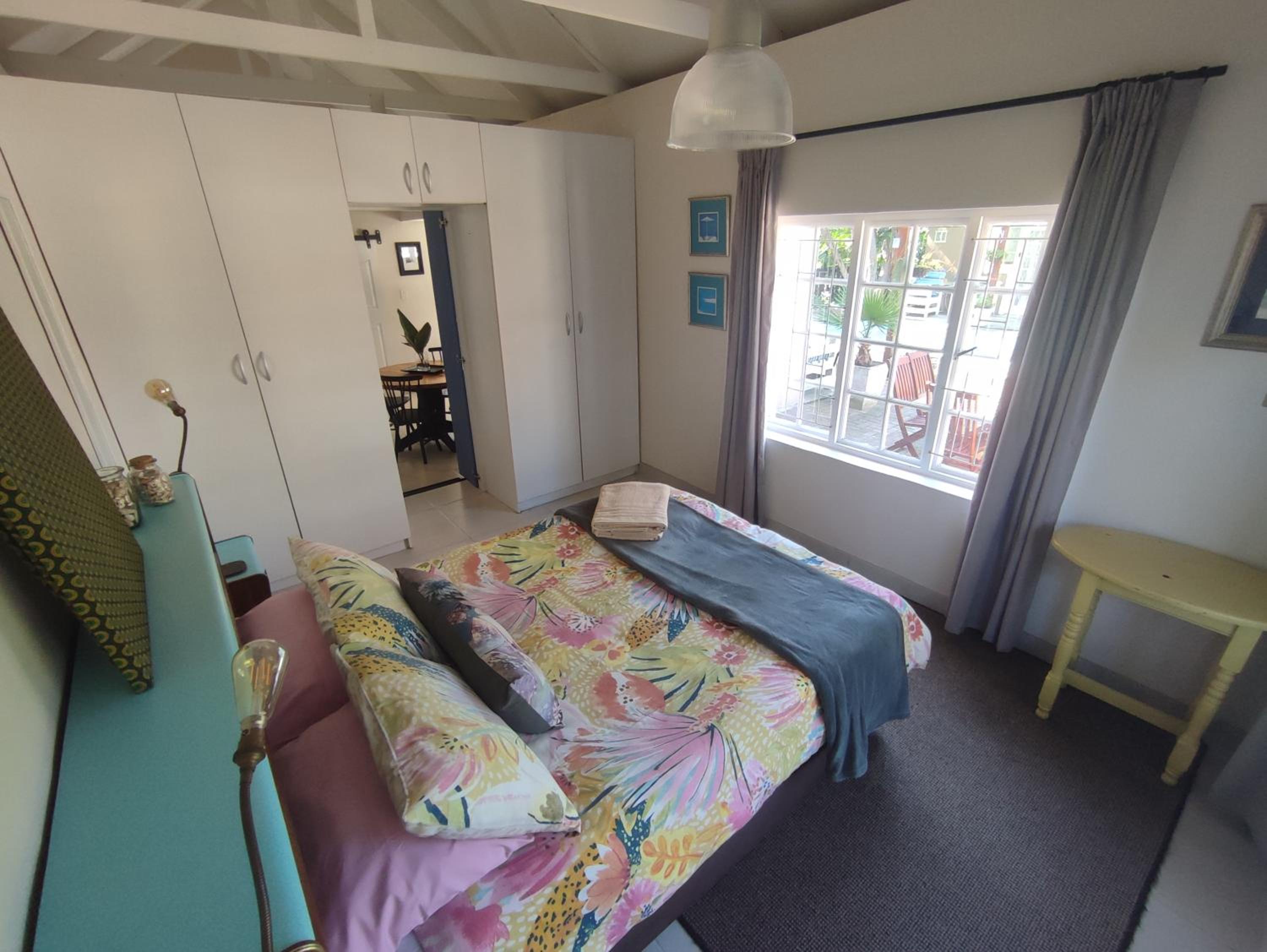 Paradise in the City - Cottage One