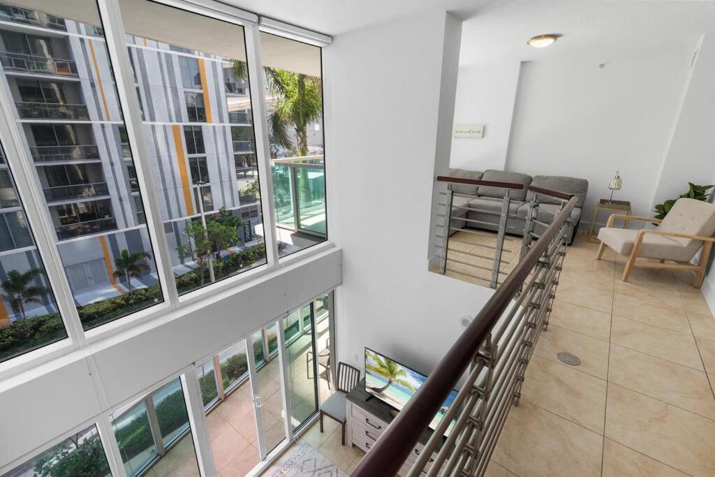 Brickell 2 Story Luxury Getaway With Pool