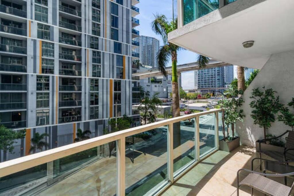 Brickell 2 Story Luxury Getaway With Pool