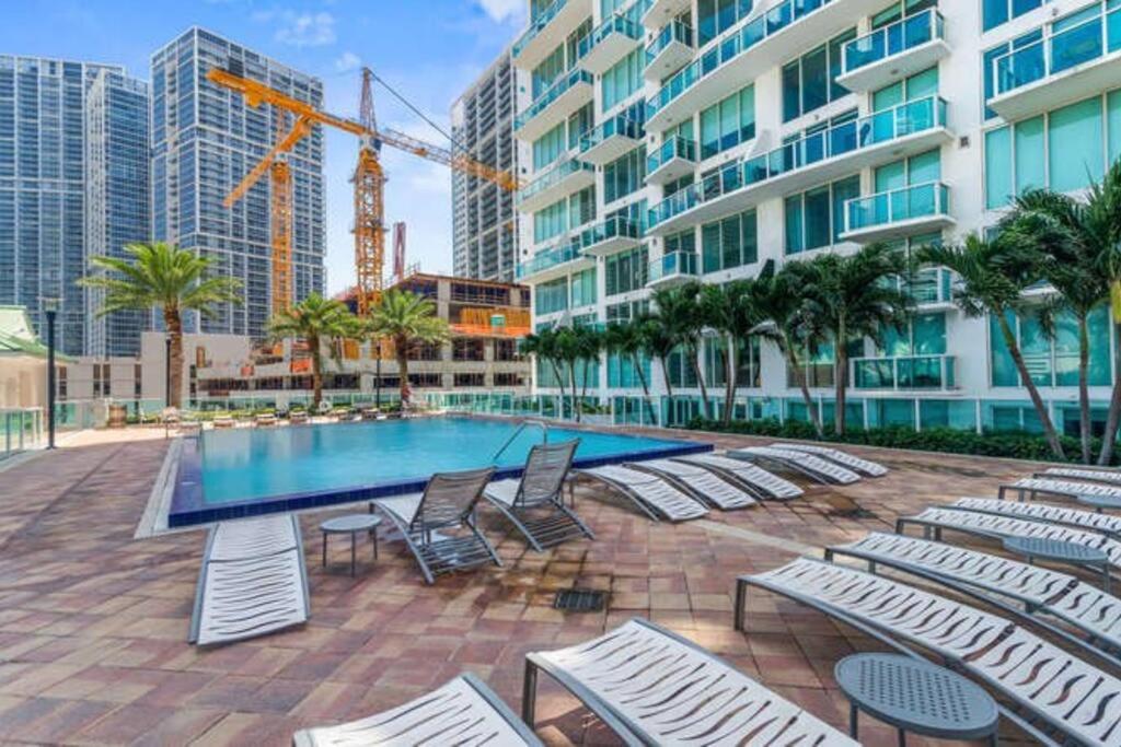 Brickell 2 Story Luxury Getaway With Pool