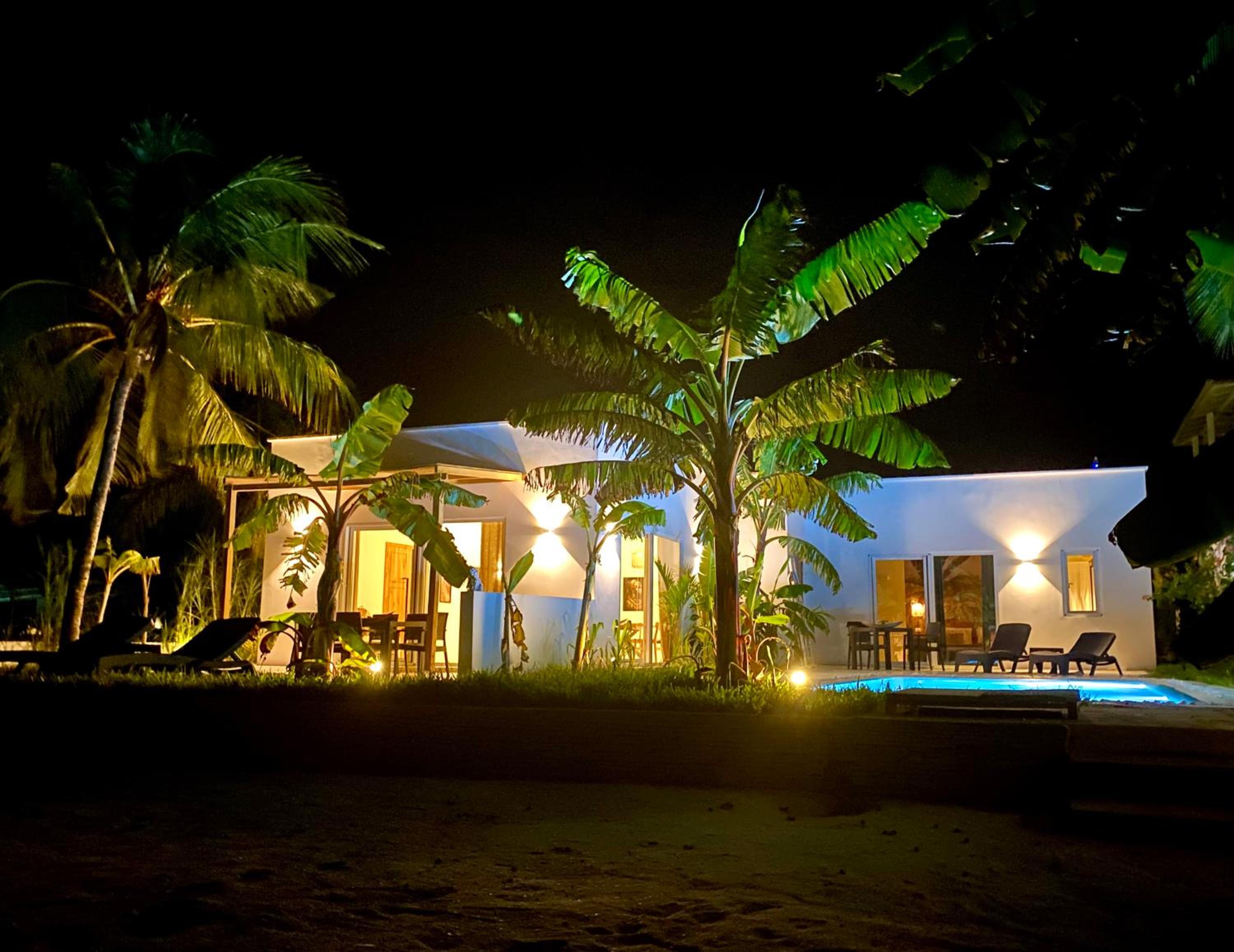 Luxury LIONS VILLAS ZANZIBAR - with Private Cook & Infinity Pools view 3
