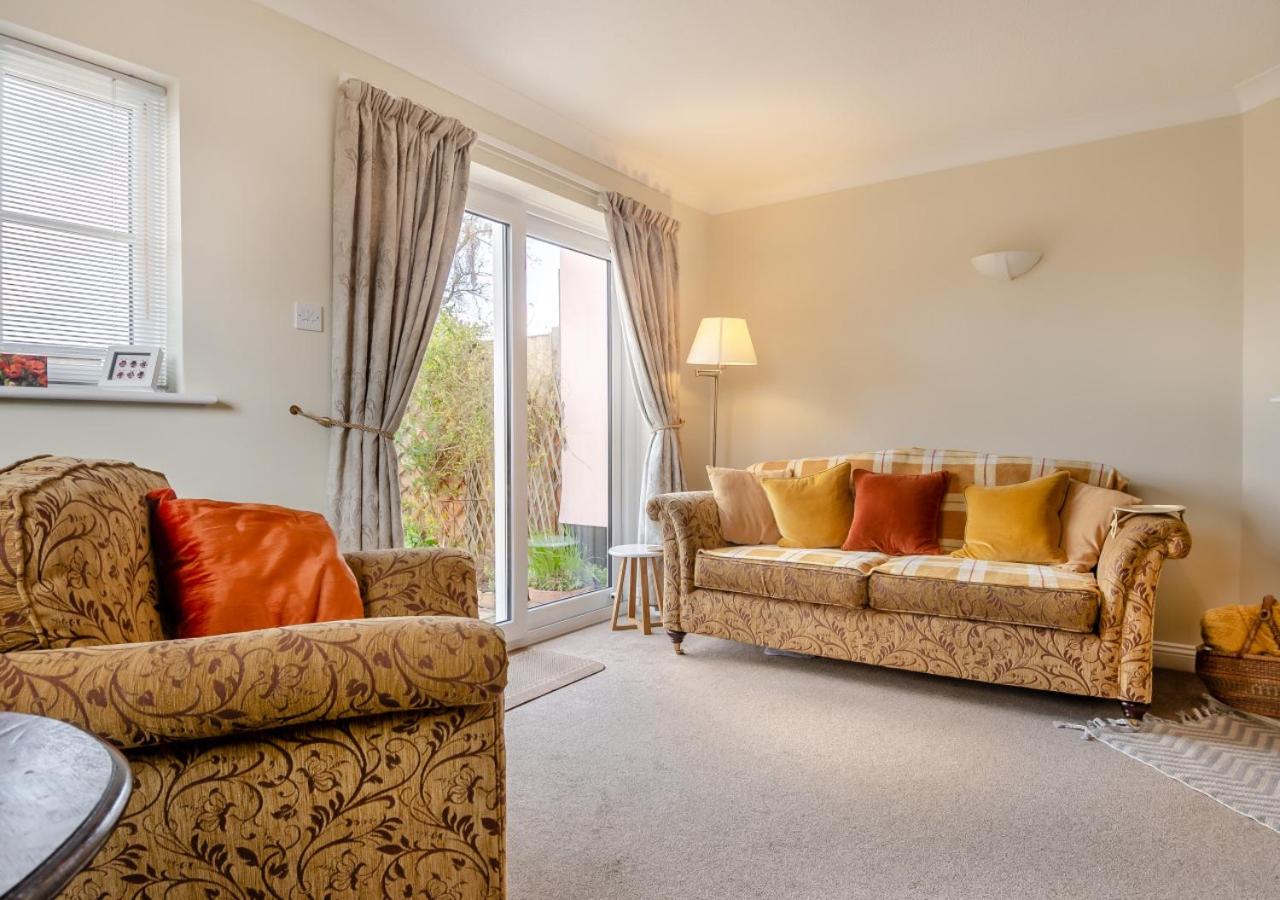 2 Bed in Halesworth oc-rect