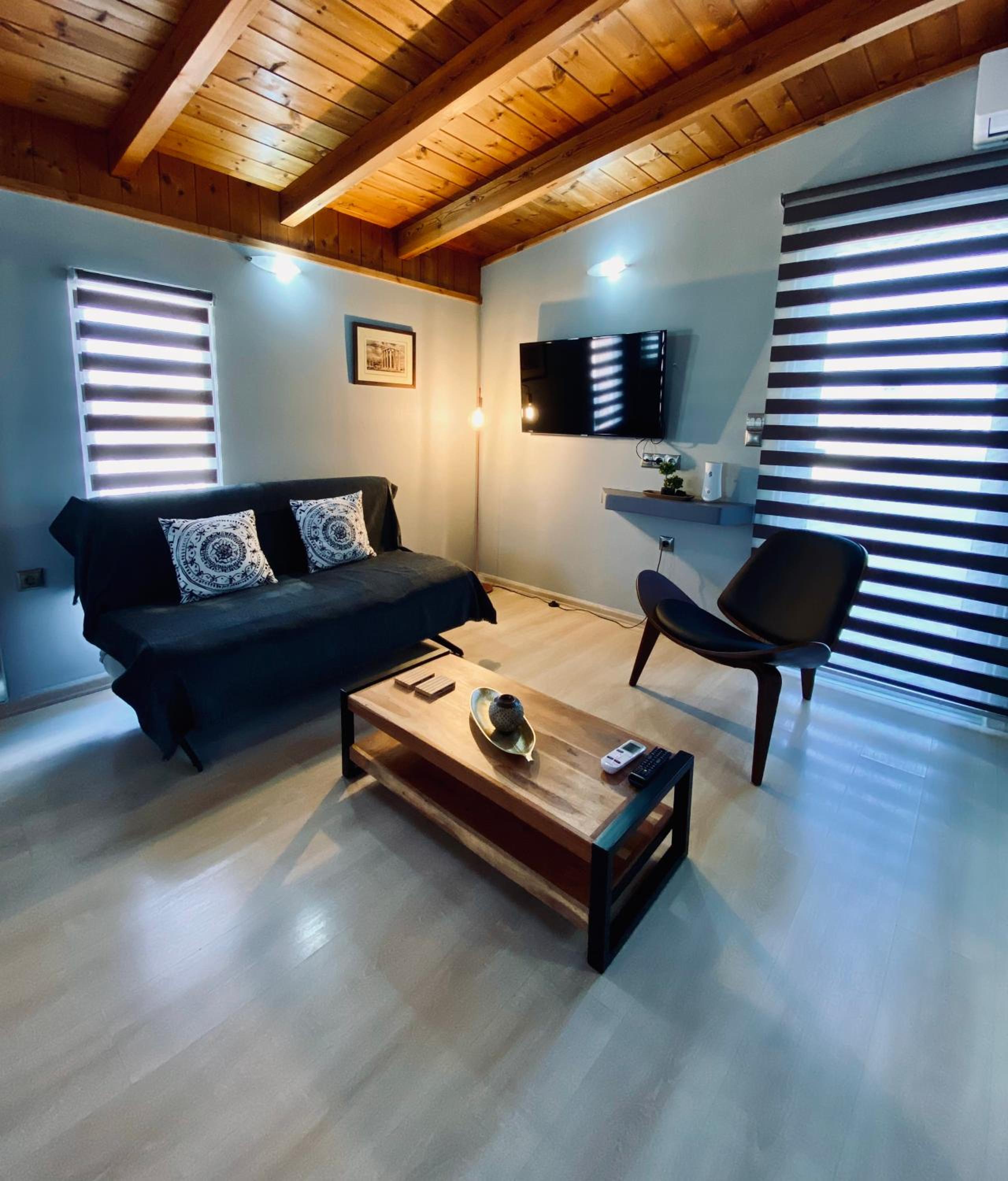 Keskos Luxury Apartment