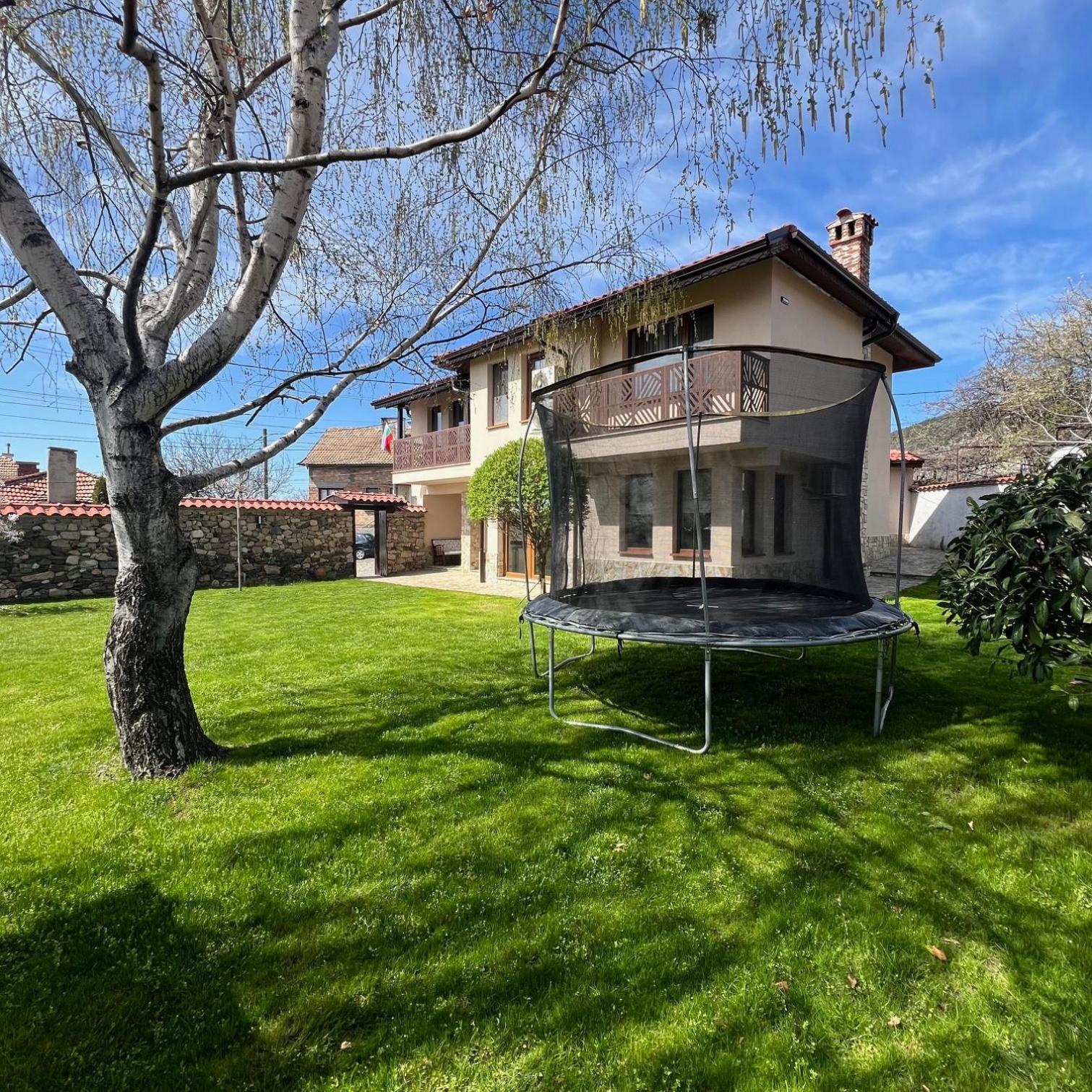 Villa Green Magic