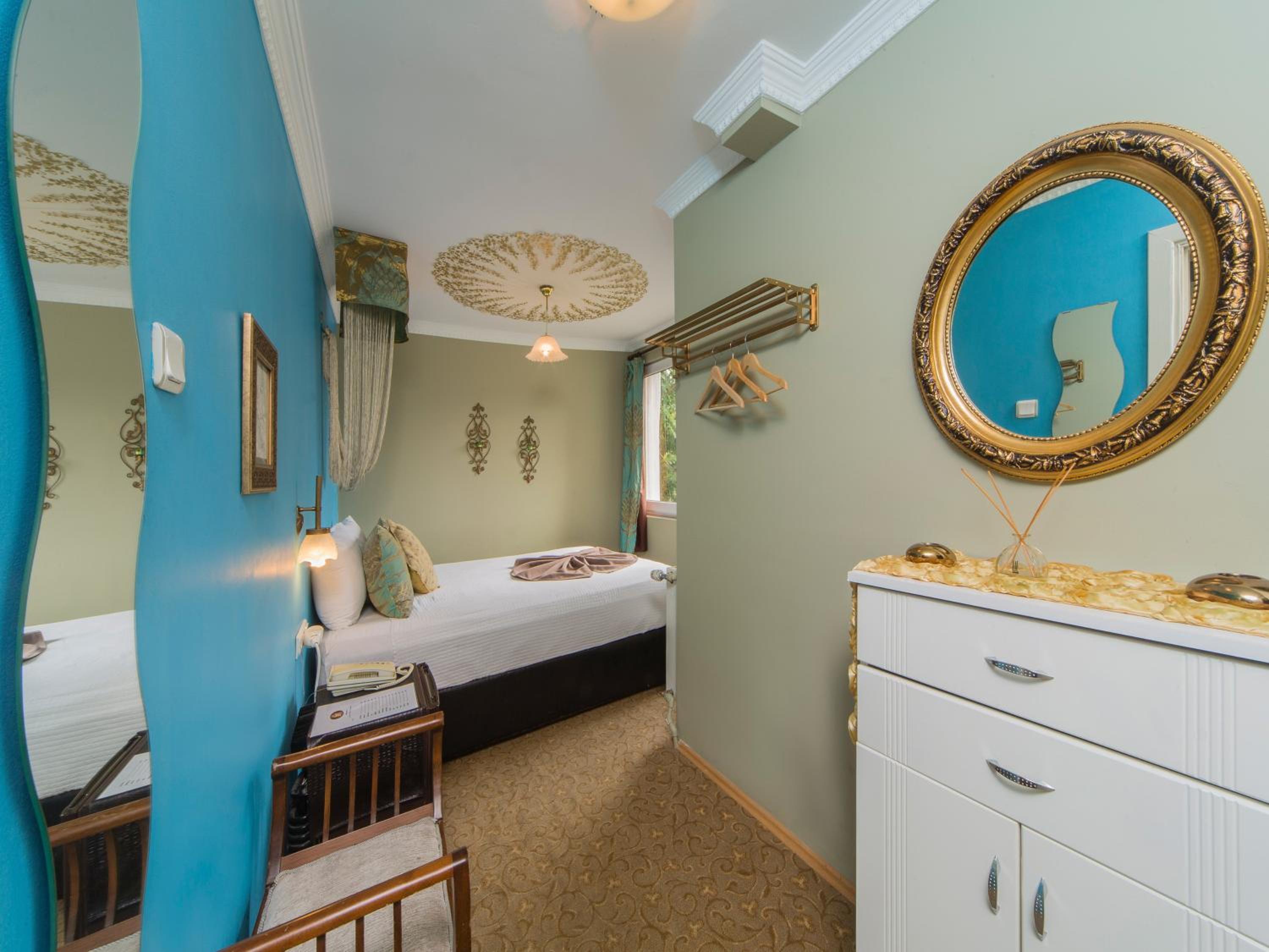 Modern Sultan Hotel - Image 24
