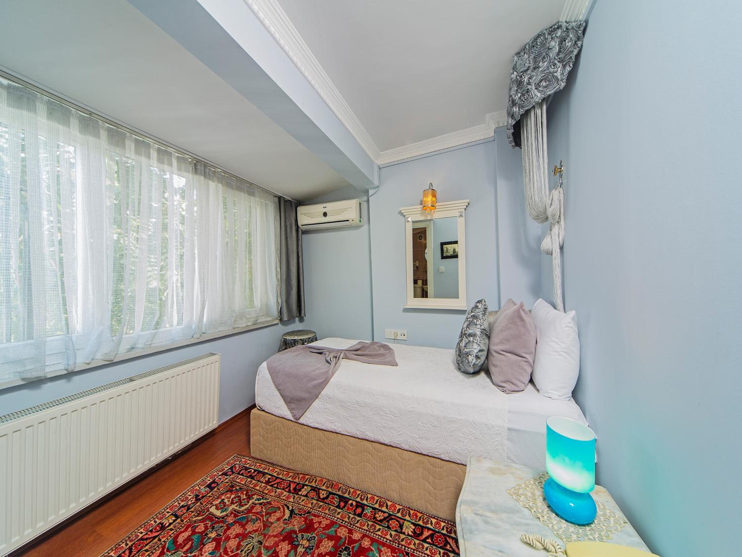 Modern Sultan Hotel - Image 11