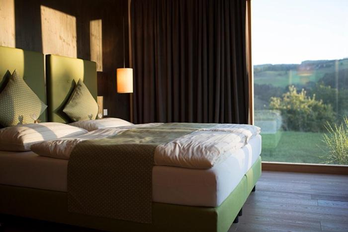 Triad Wiener Alpen Bett DZ