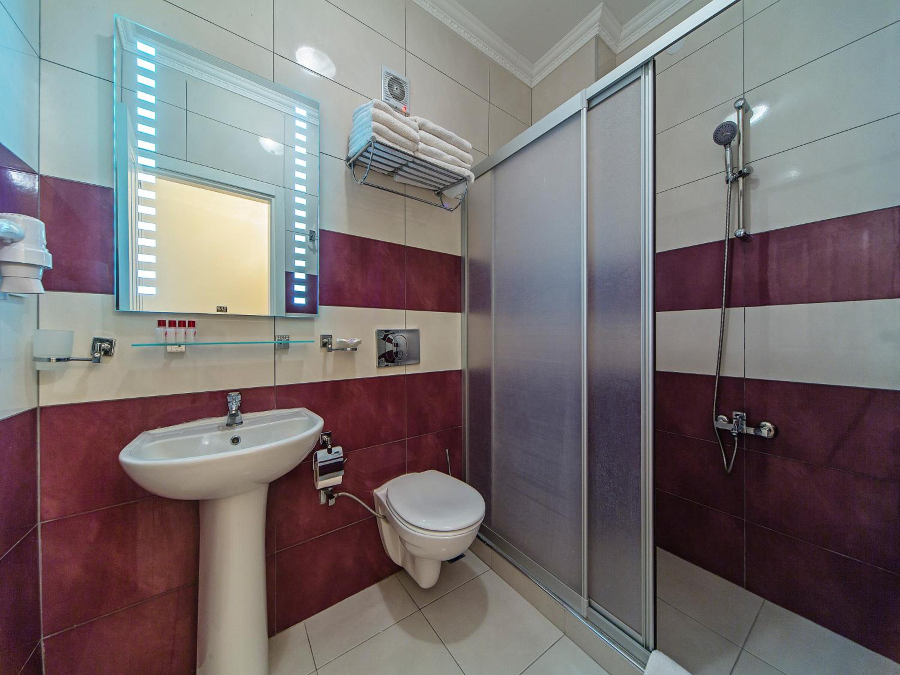 Modern Sultan Hotel - Image 13