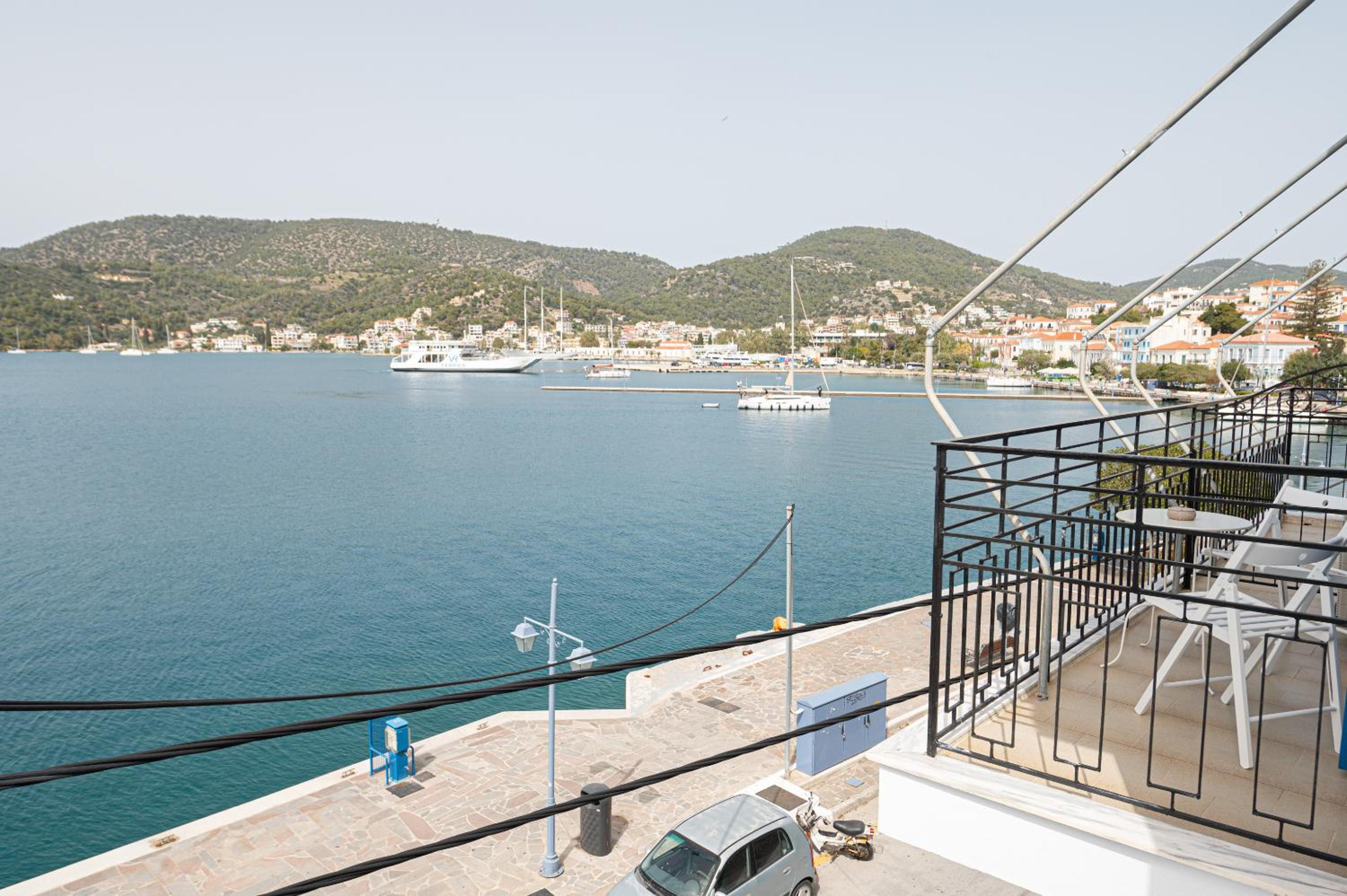 XENIOS APARTMENTS
