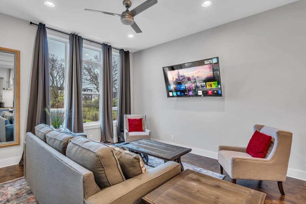 Photograph supplied for NEW Luxe 4BR 12 Beds - RoofDeck Views - Chefs Kitchen