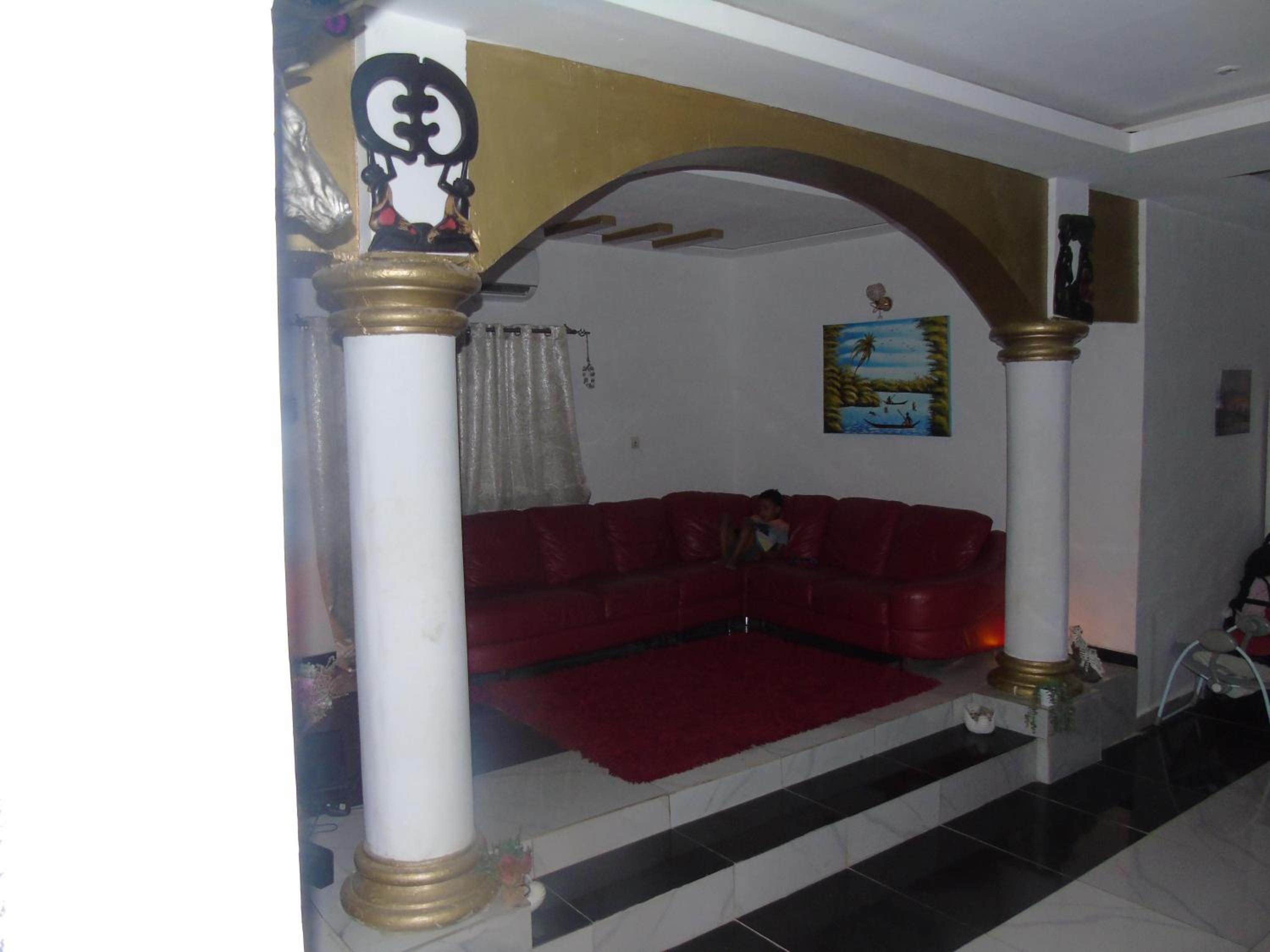 Here is our lovely 1-Bed Apartment in Abidjan
