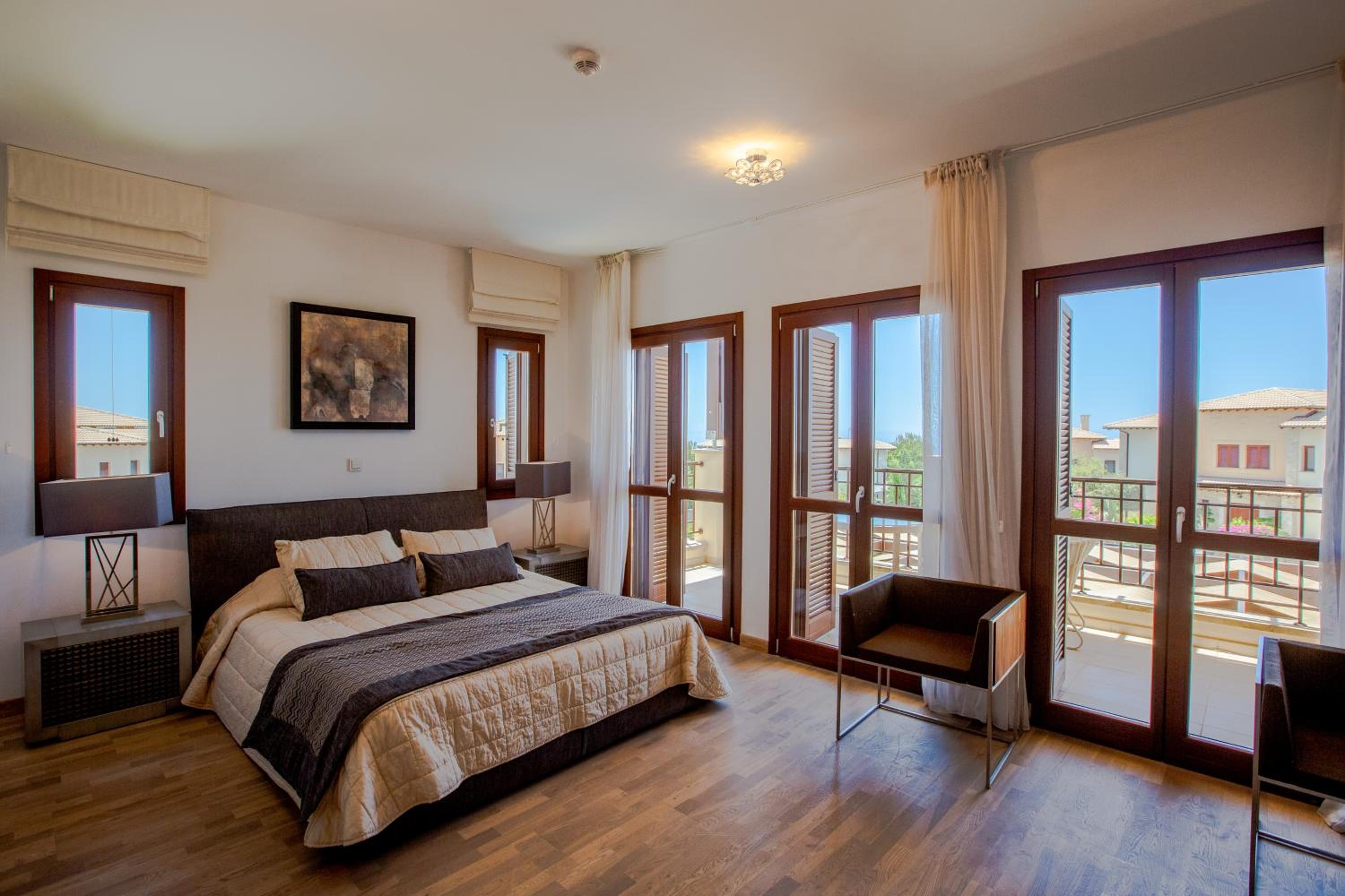 Luxury Elite Villa AJ06 complete with a private, climate controlled pool and a relaxing outdoor Jacuzzi, Aphrodite Hills Resort