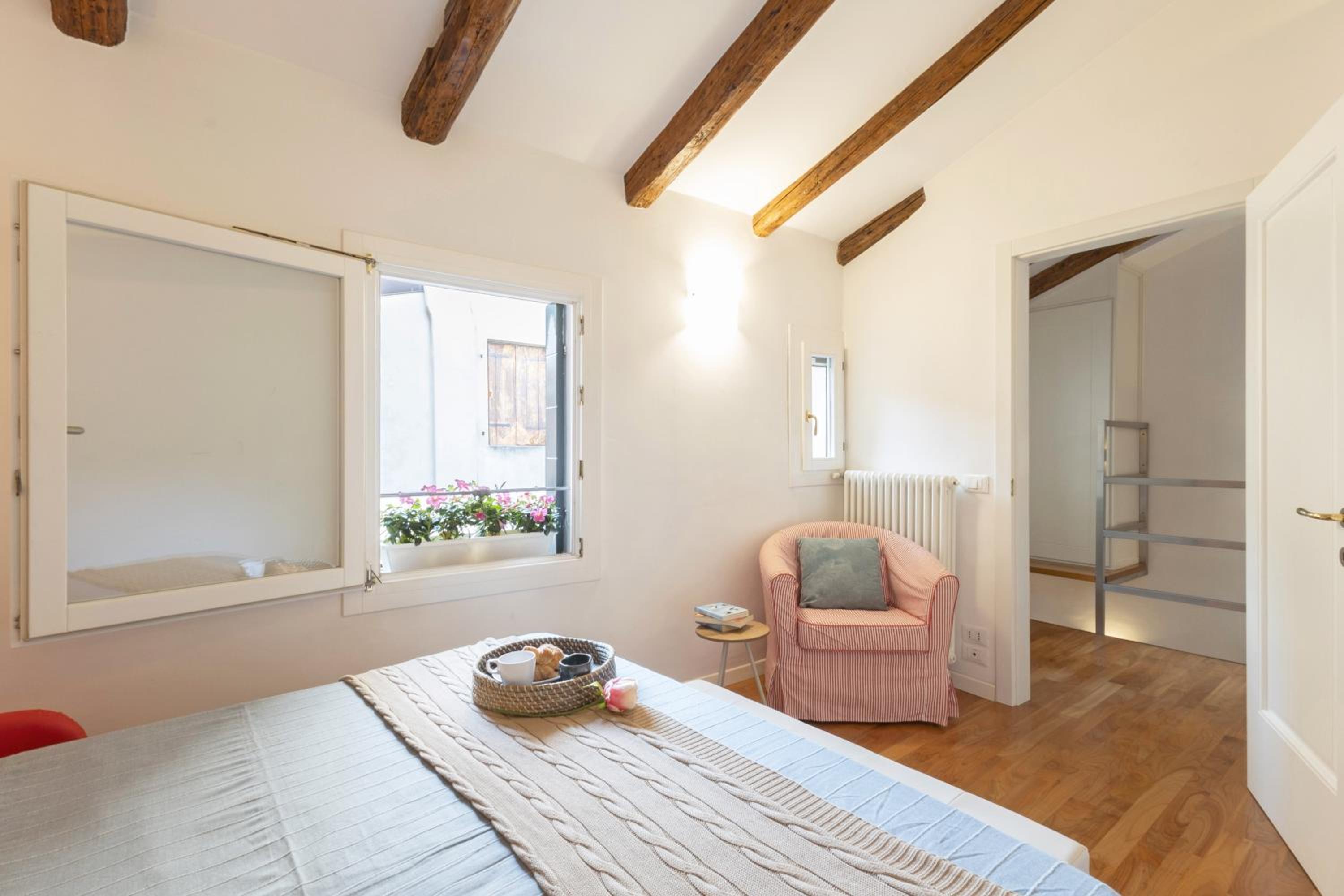 La Casa Più Centrale A Venezia, Con Corte Privata