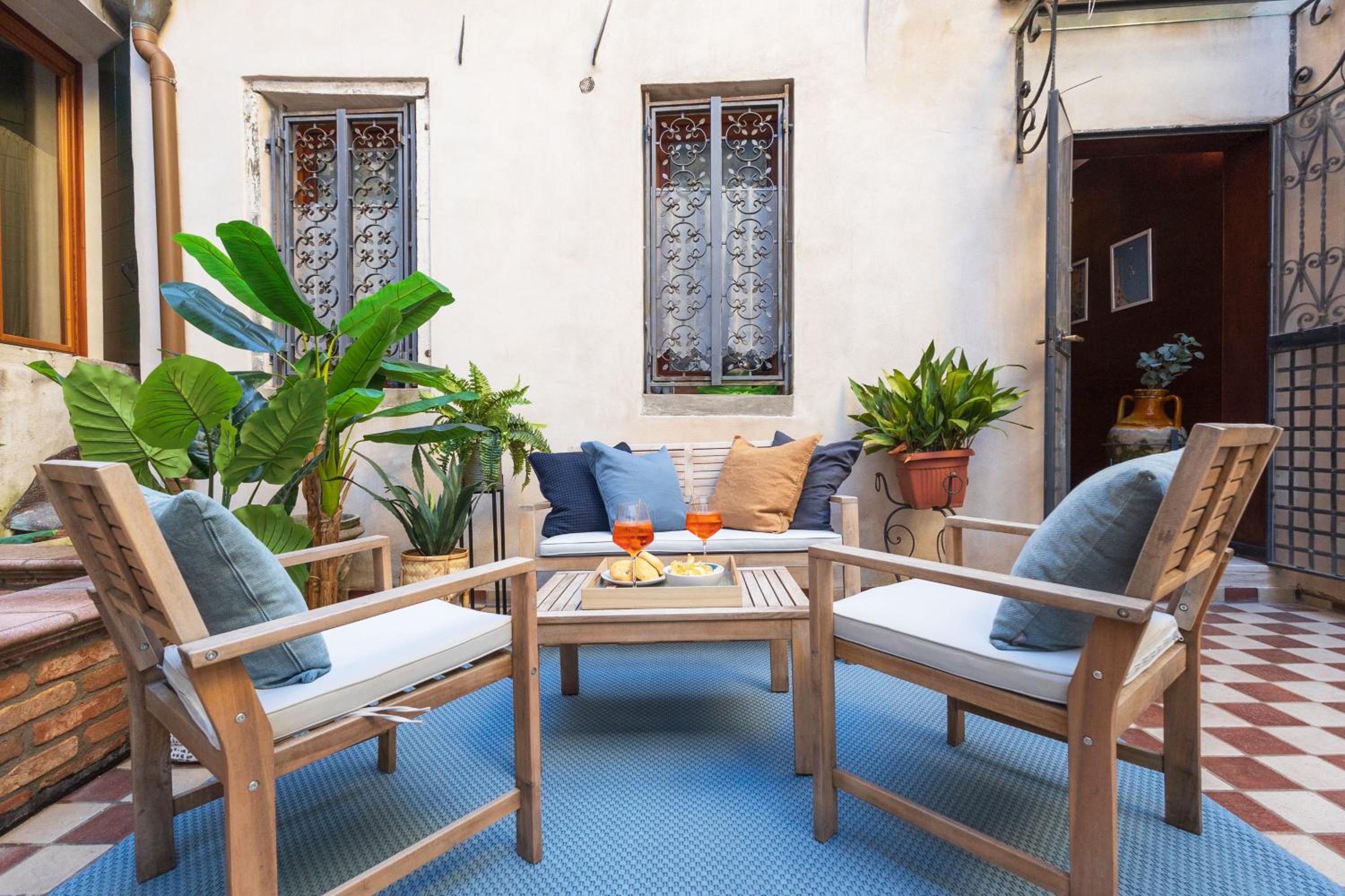 La Casa Più Centrale A Venezia, Con Corte Privata