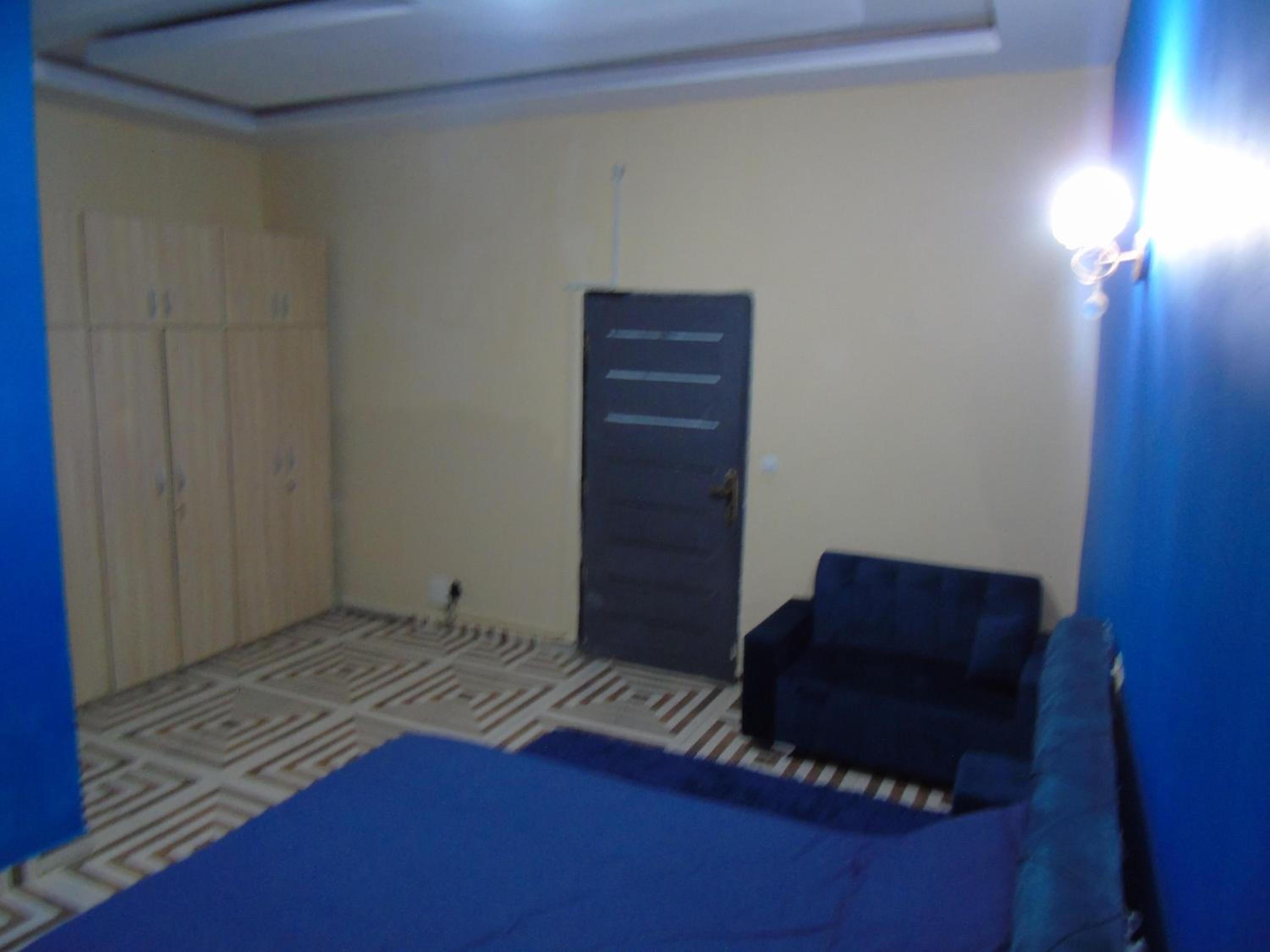 Here is our lovely 1-Bed Apartment in Abidjan