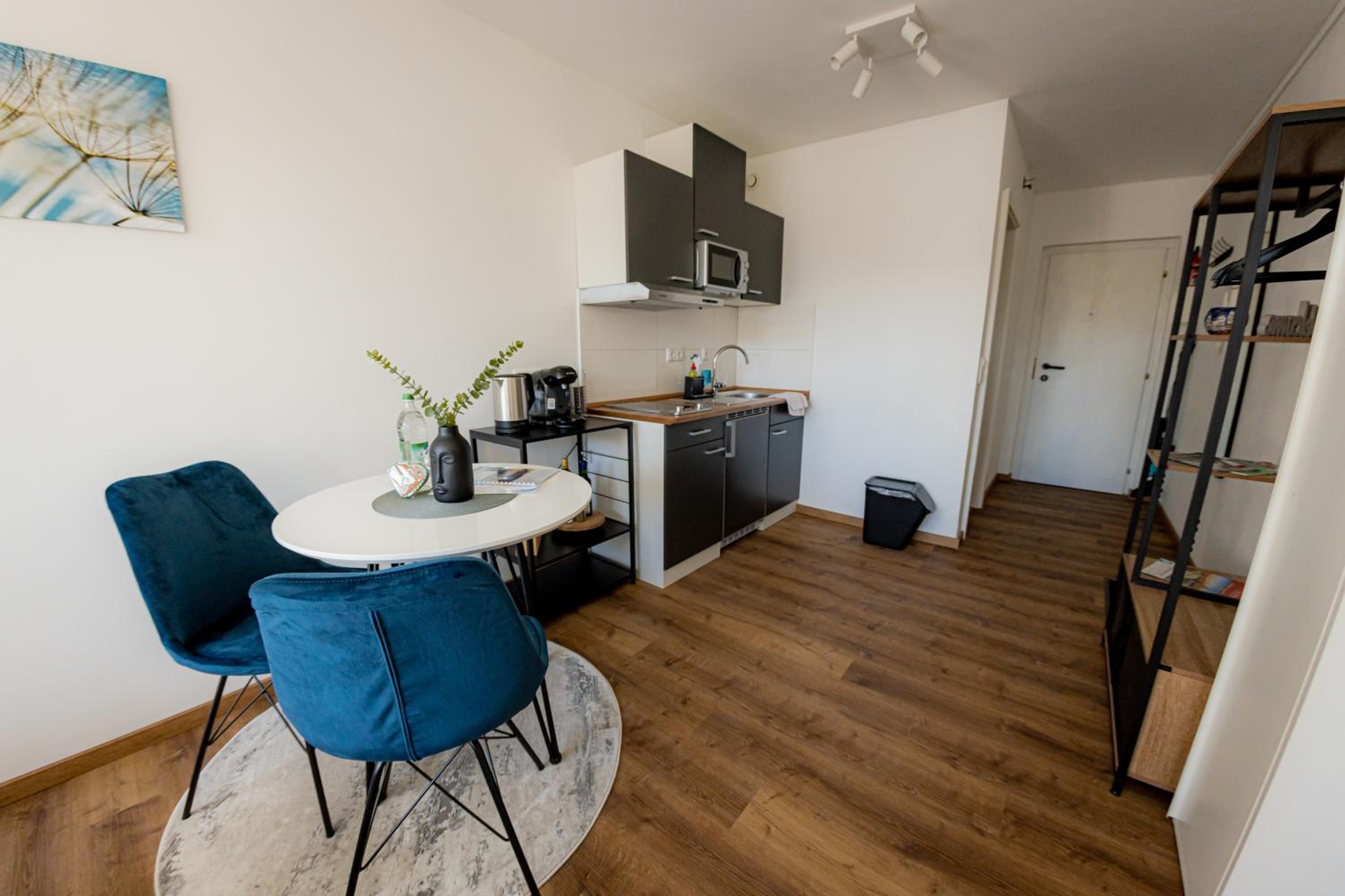 Come4Stay Passau - Holzheim I Modern I WLAN I Küche I Parkplatz I SmartTV mit Netflix