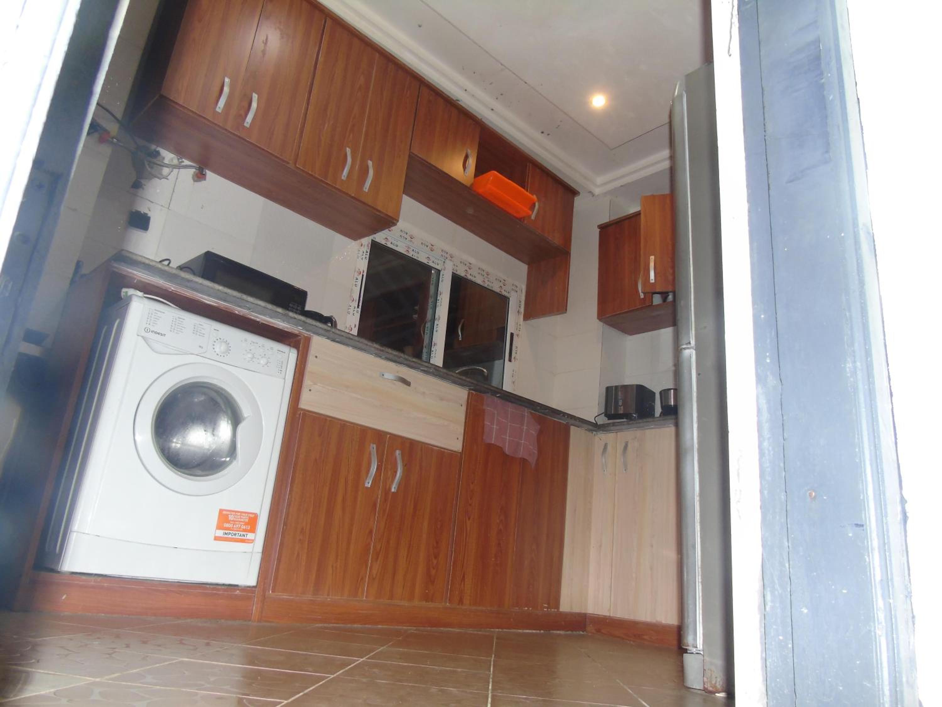 Here is our lovely 1-Bed Apartment in Abidjan