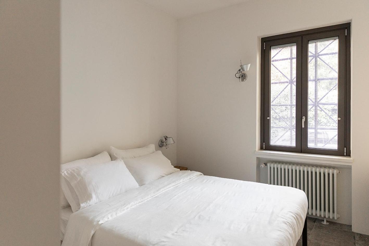 LC Lake Como Apartments view 3