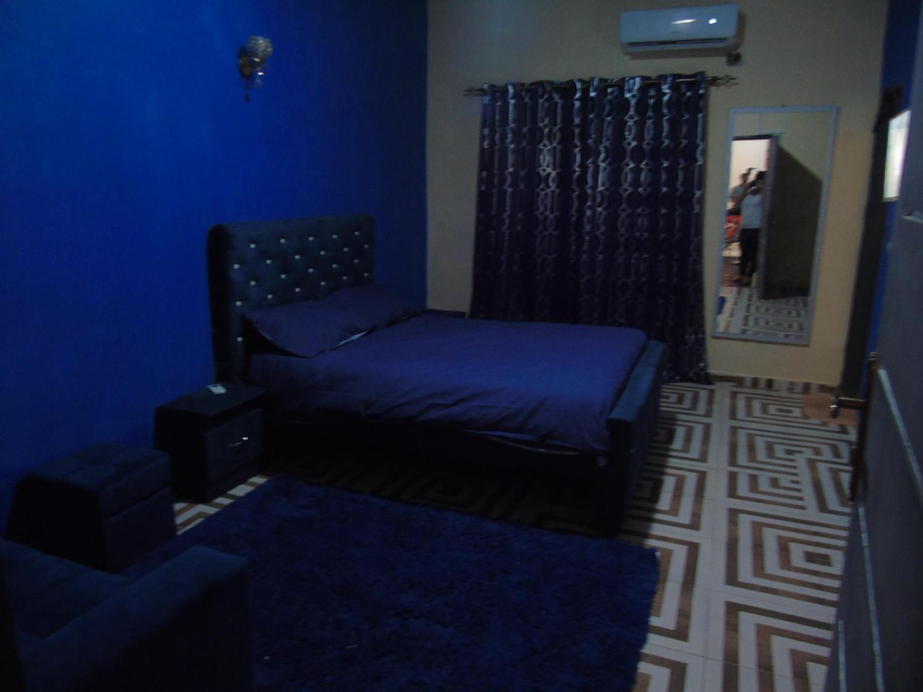 3-Bed Apartment Sleeps 6 - Garden Parking Pets