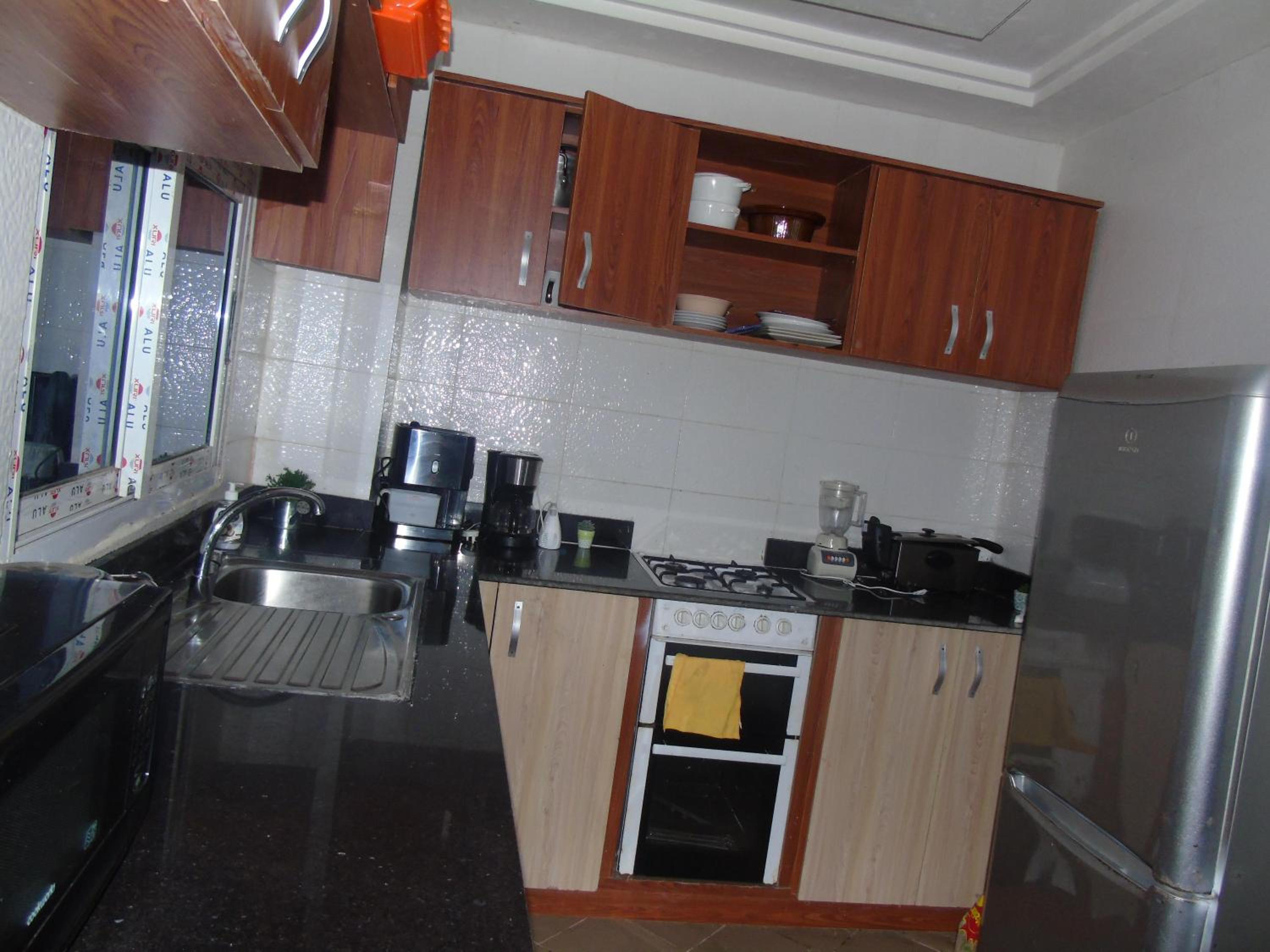 3-Bed Apartment Sleeps 6 - Garden Parking Pets
