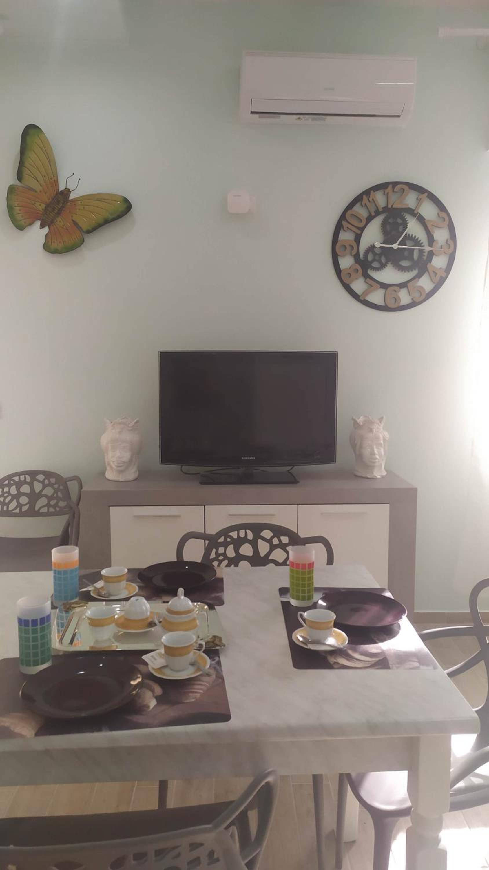 Photo 33