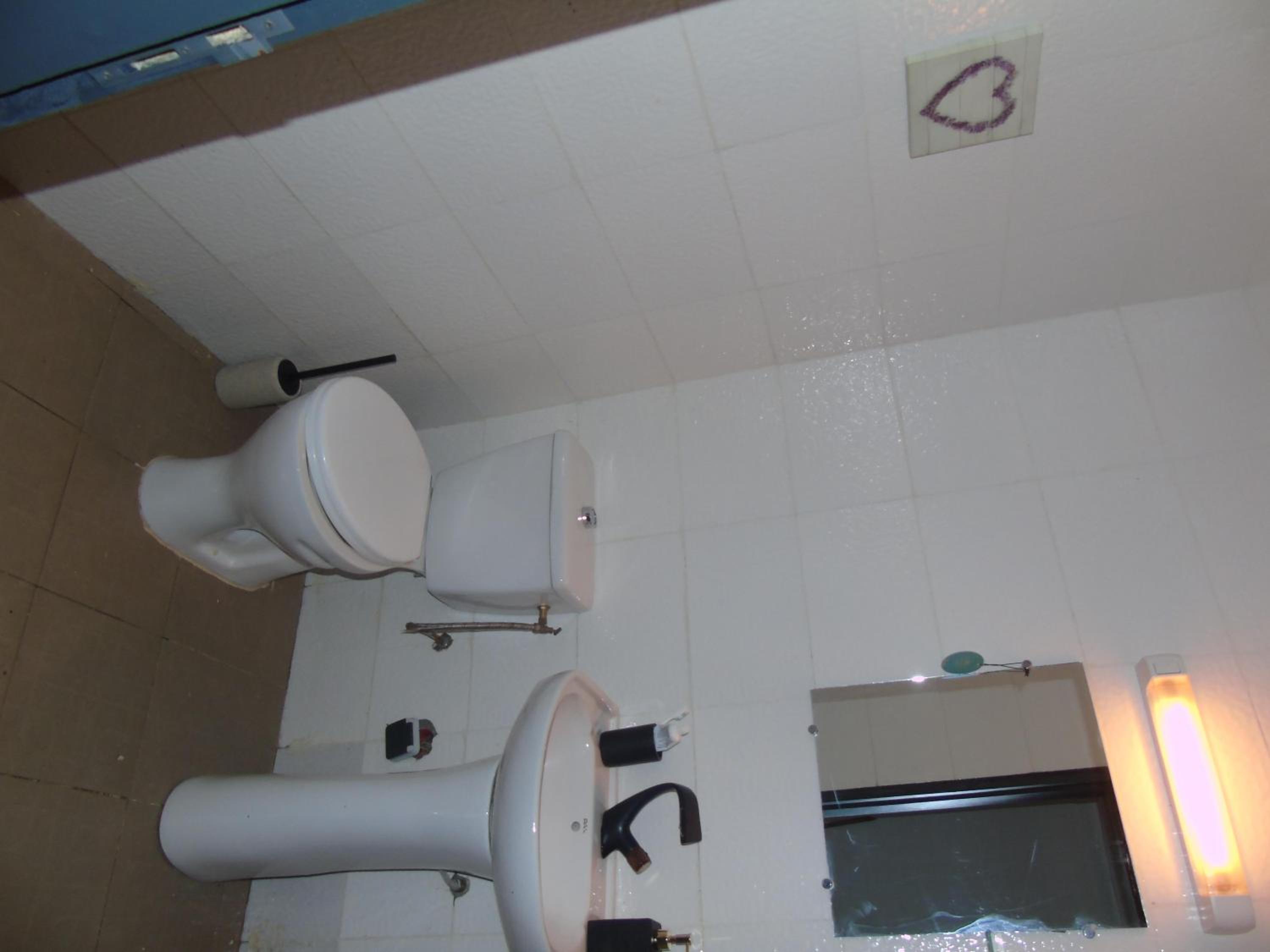 3-Bed Apartment Sleeps 6 - Garden Parking Pets