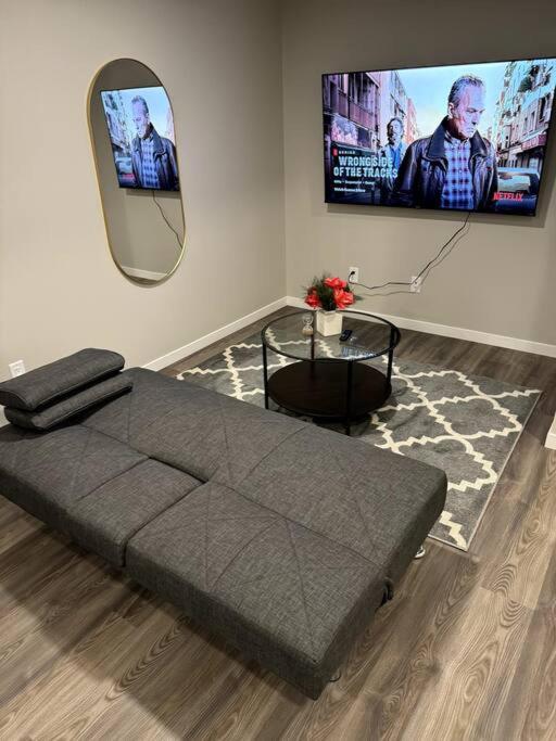 Private Luxury Suite Near West Edmonton Mall