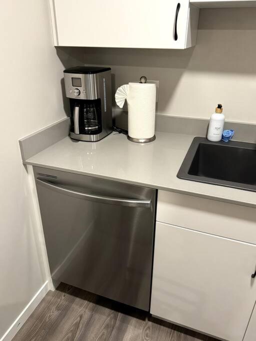 Private Luxury Suite Near West Edmonton Mall