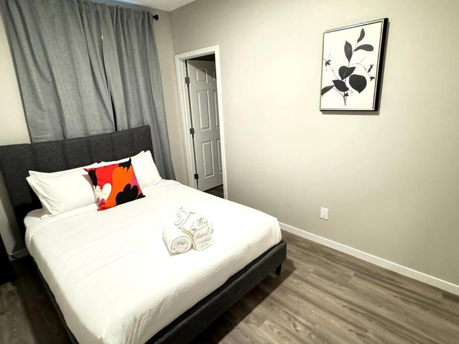 Private Luxury Suite Near West Edmonton Mall