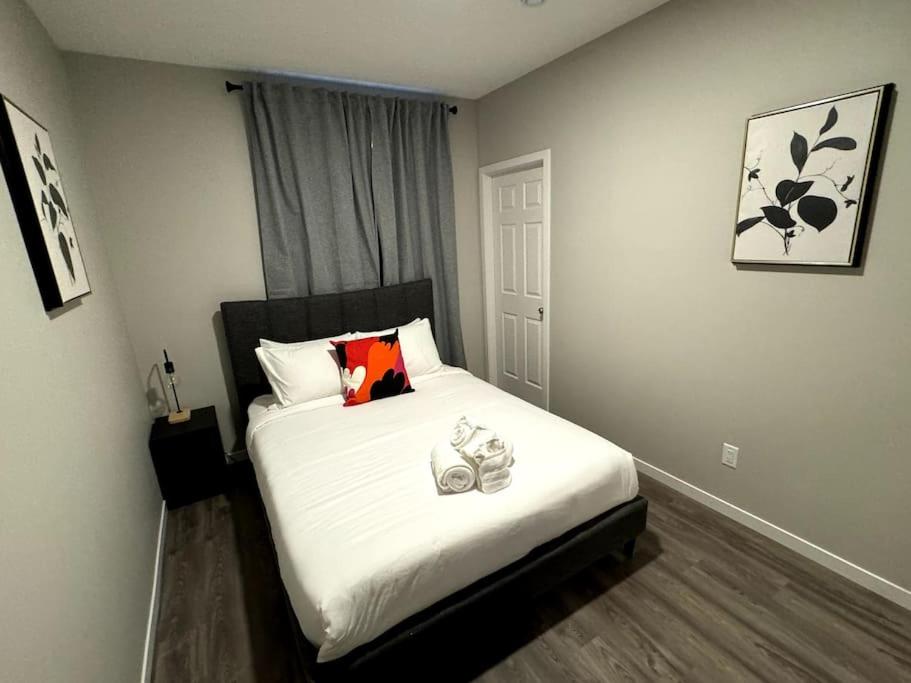 Private Luxury Suite Near West Edmonton Mall