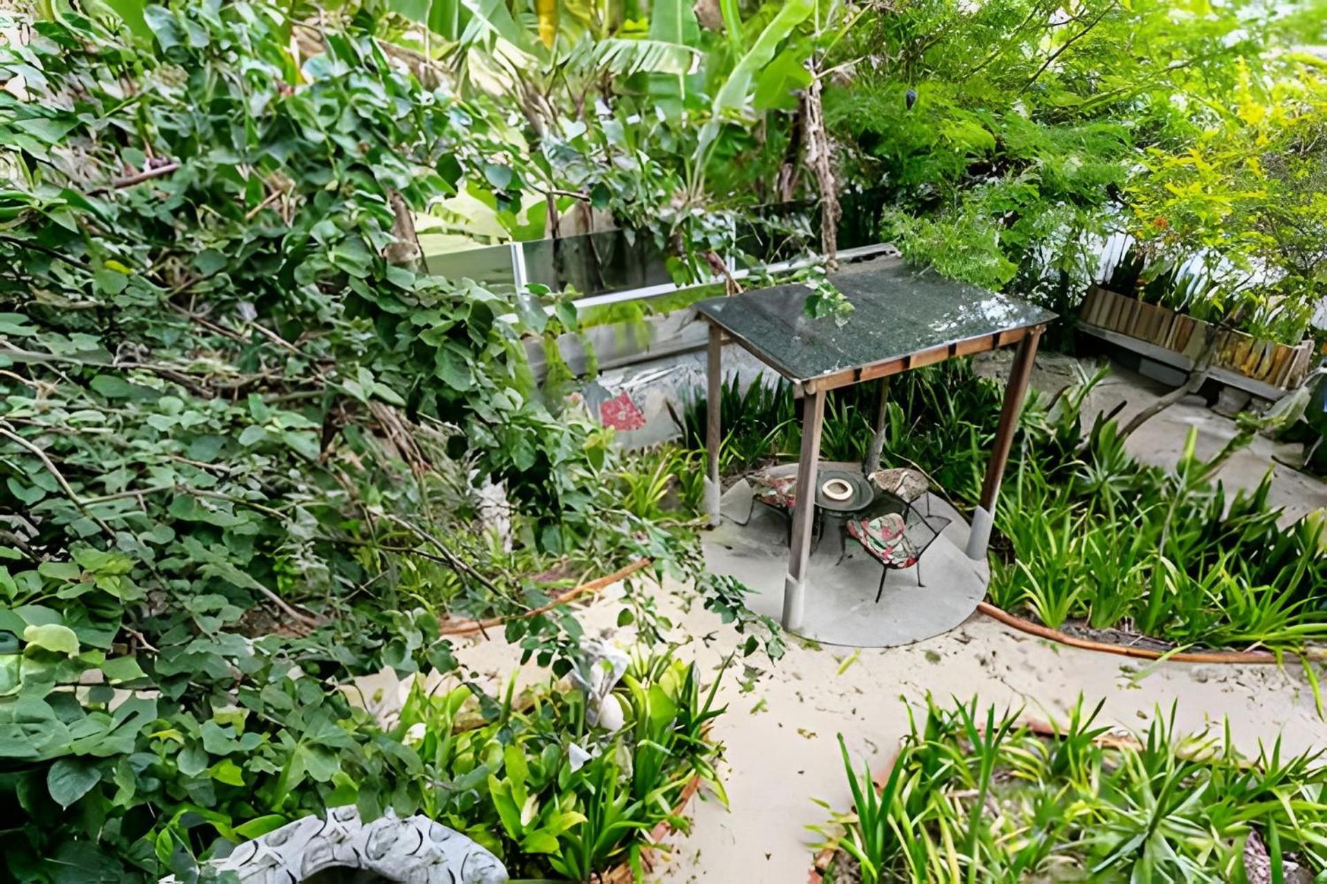 Estúdios 350m da praia e centro de Canasvieiras - Auto check-in - Jardins e e gazebos para relaxar - RESIDENCIAL AVÓ ISAURA