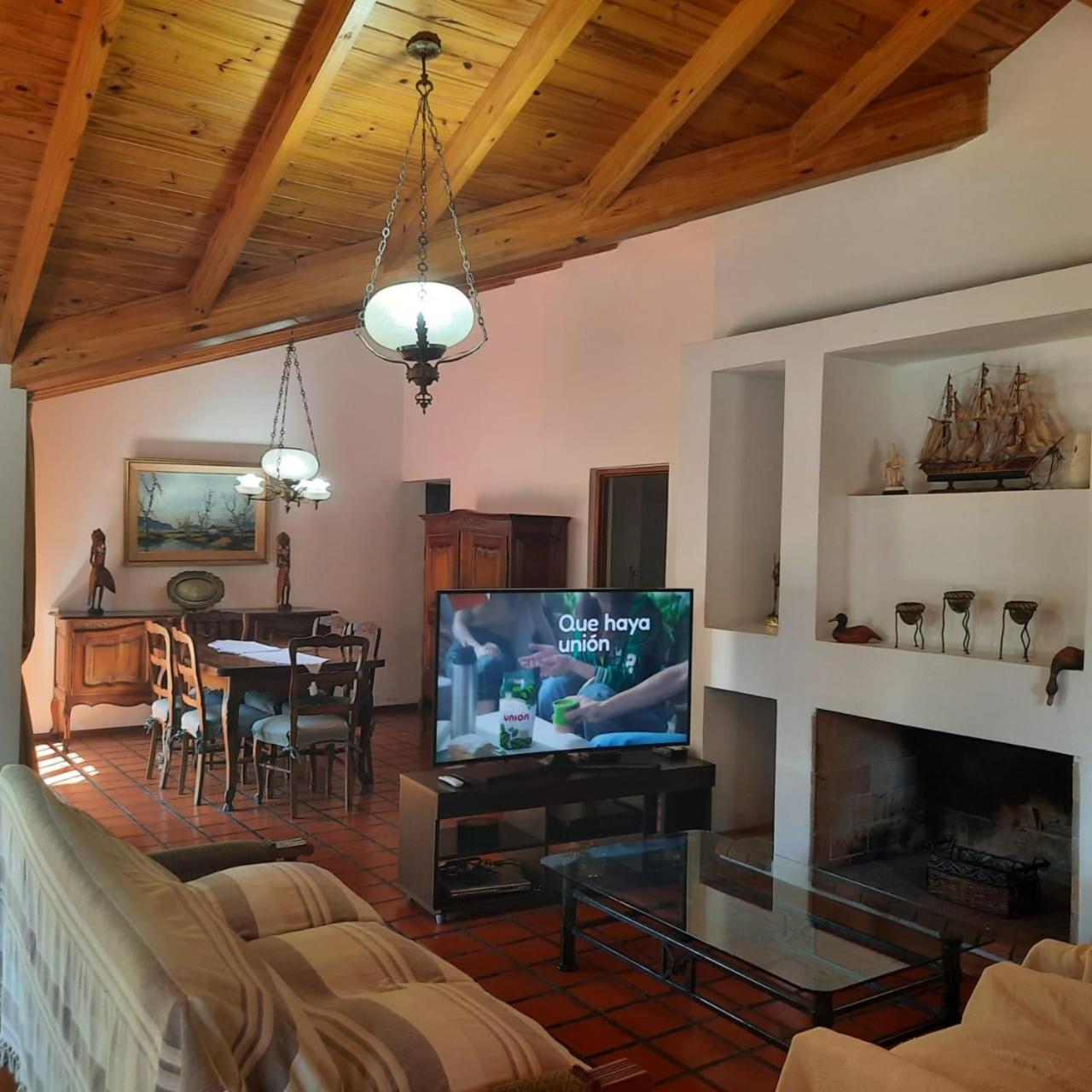 HERMOSA CASA en CHACRAS DE CORIA