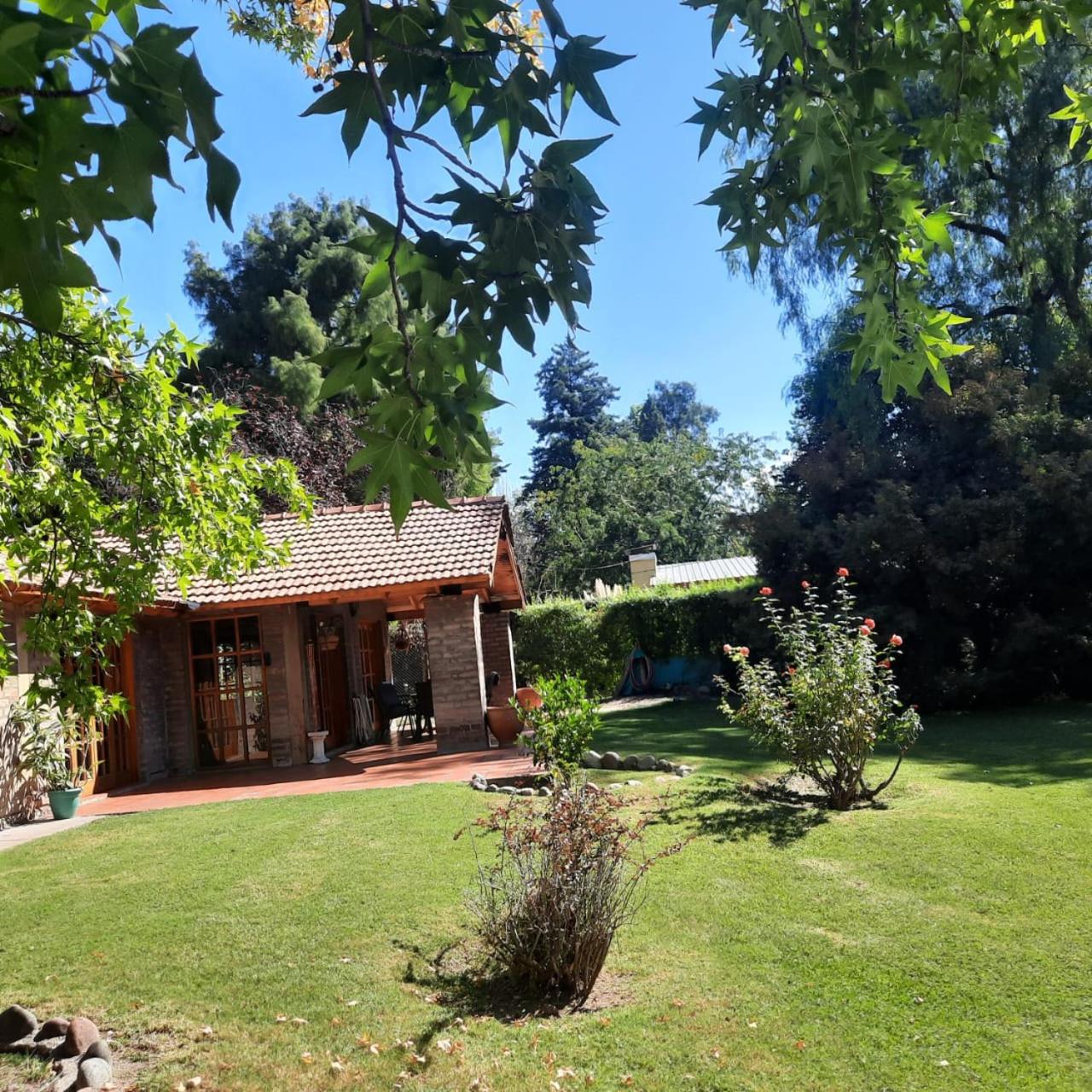 HERMOSA CASA en CHACRAS DE CORIA