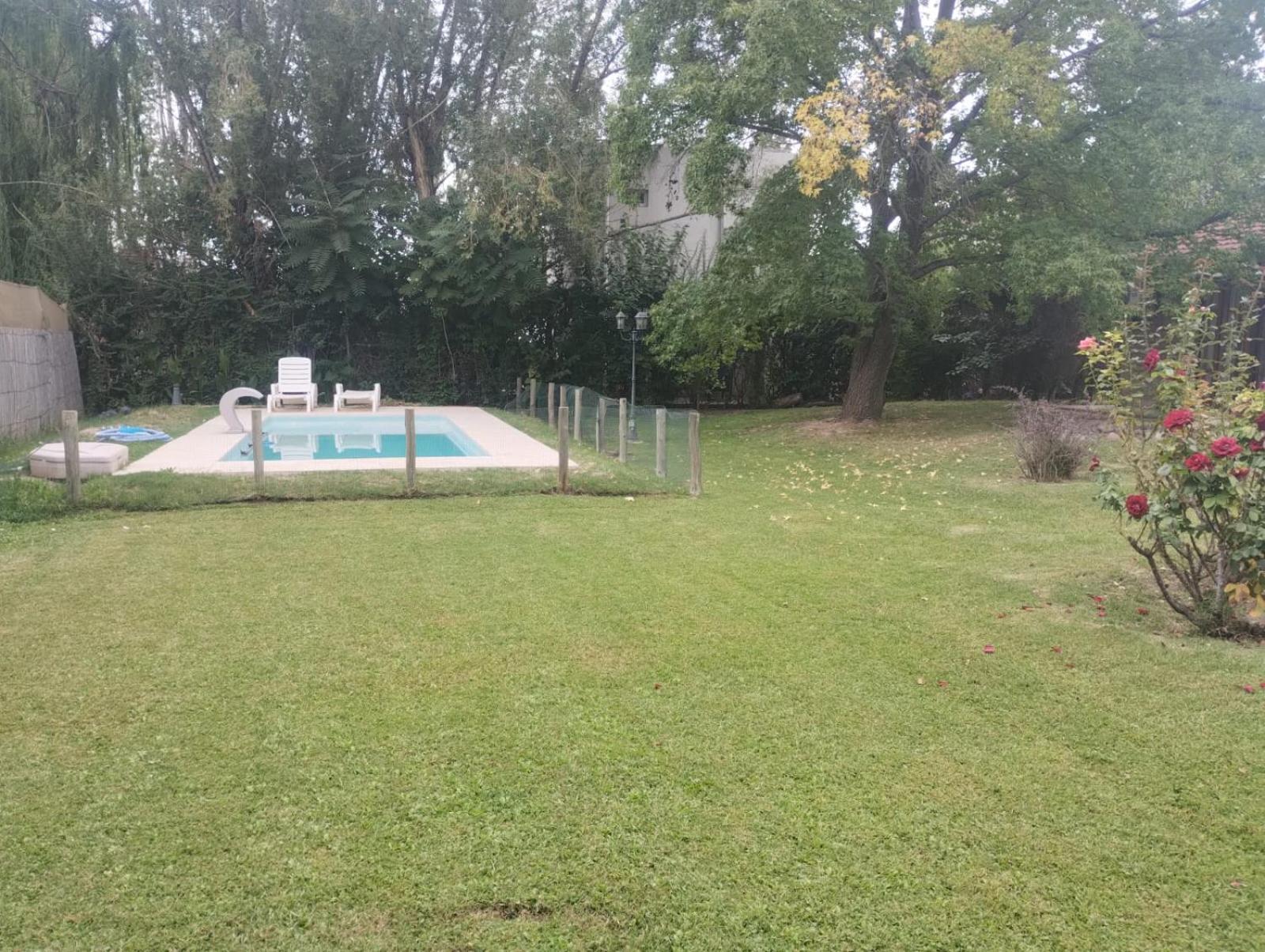 HERMOSA CASA en CHACRAS DE CORIA