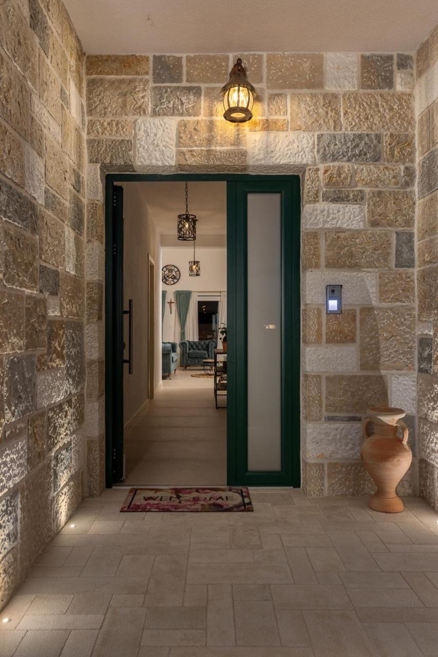 Hotel Villa Jakov - Image 1