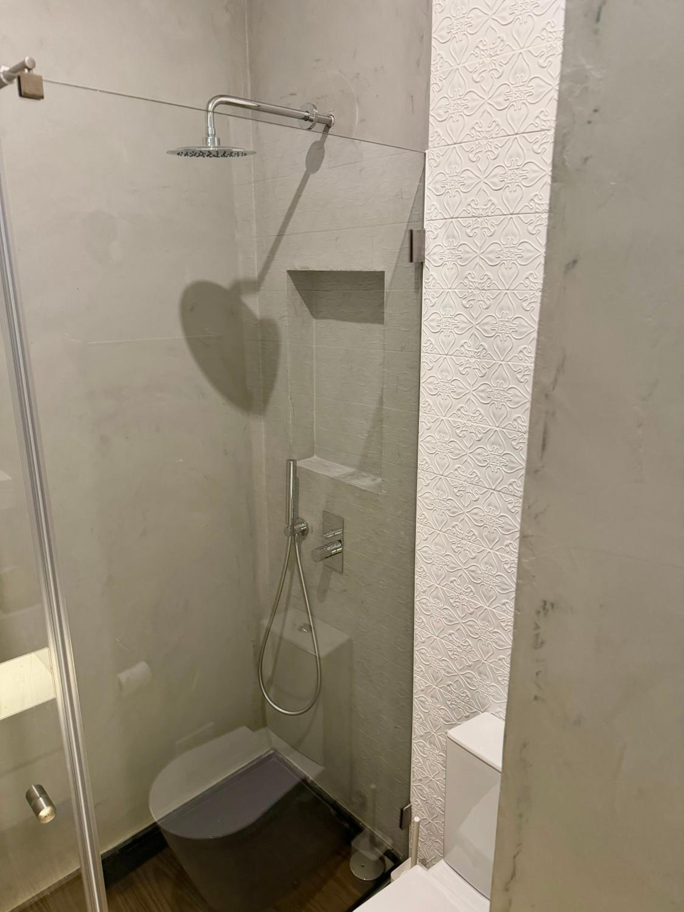 Quarto privativo com banheiro exclusivo fora do quarto view 4