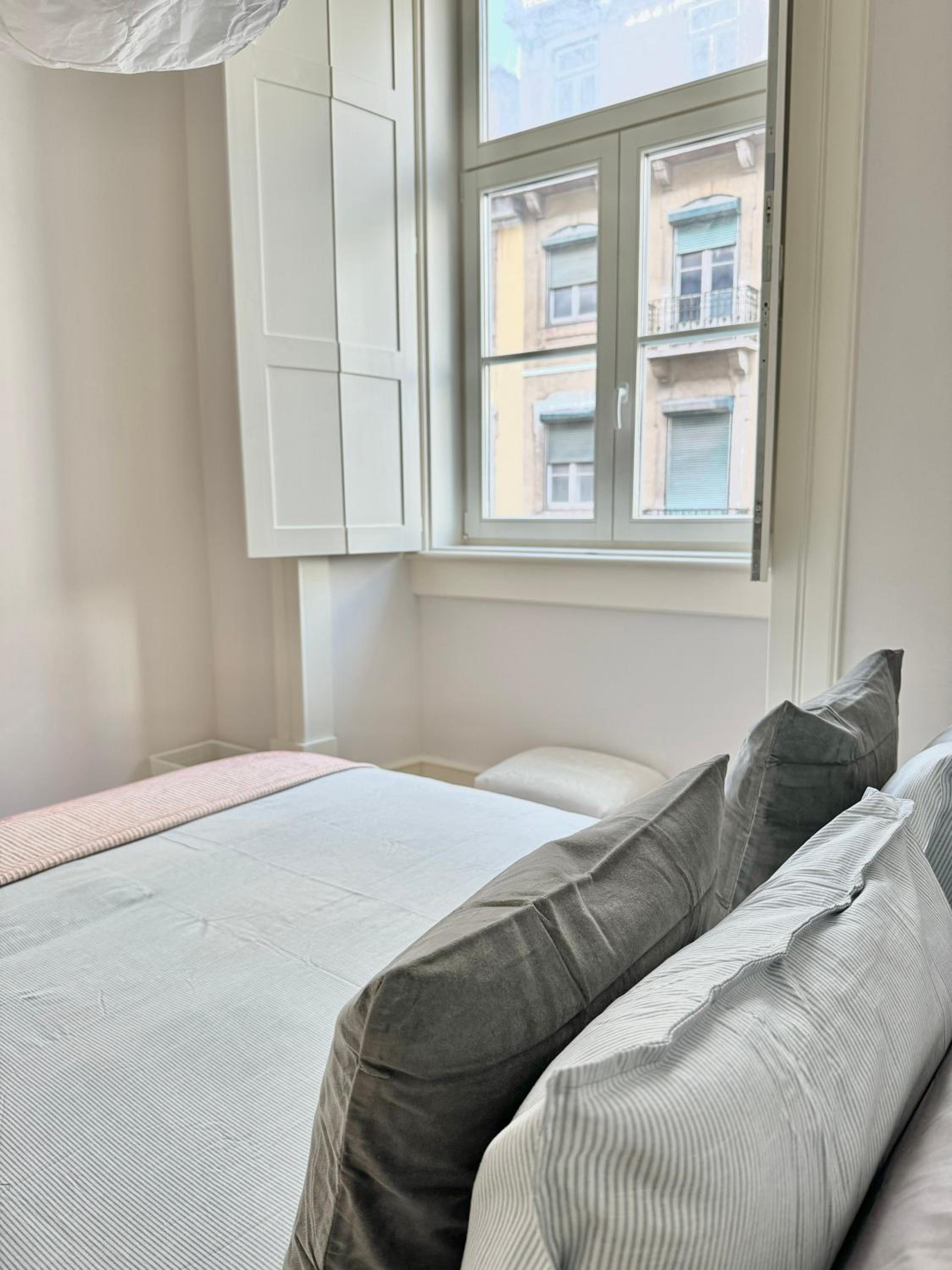 Quarto privativo com banheiro exclusivo fora do quarto view 3
