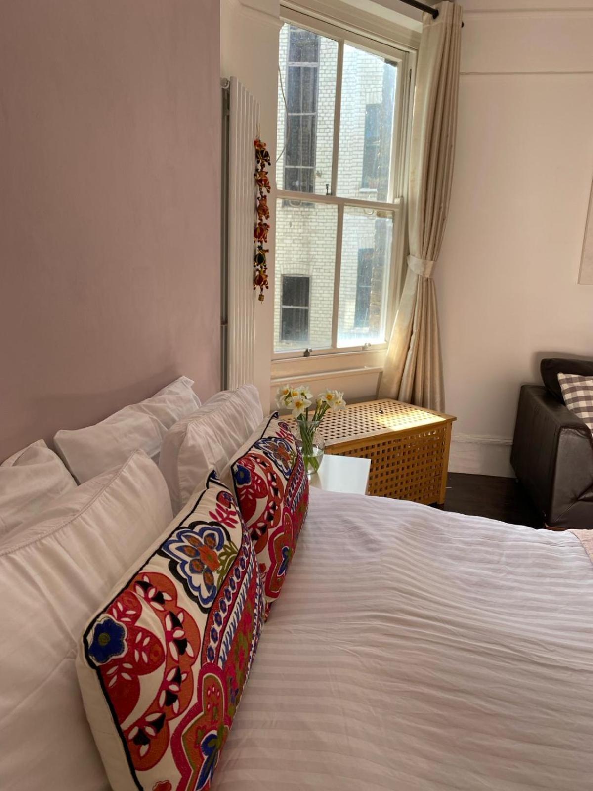 Spacious Flat in West Kensington