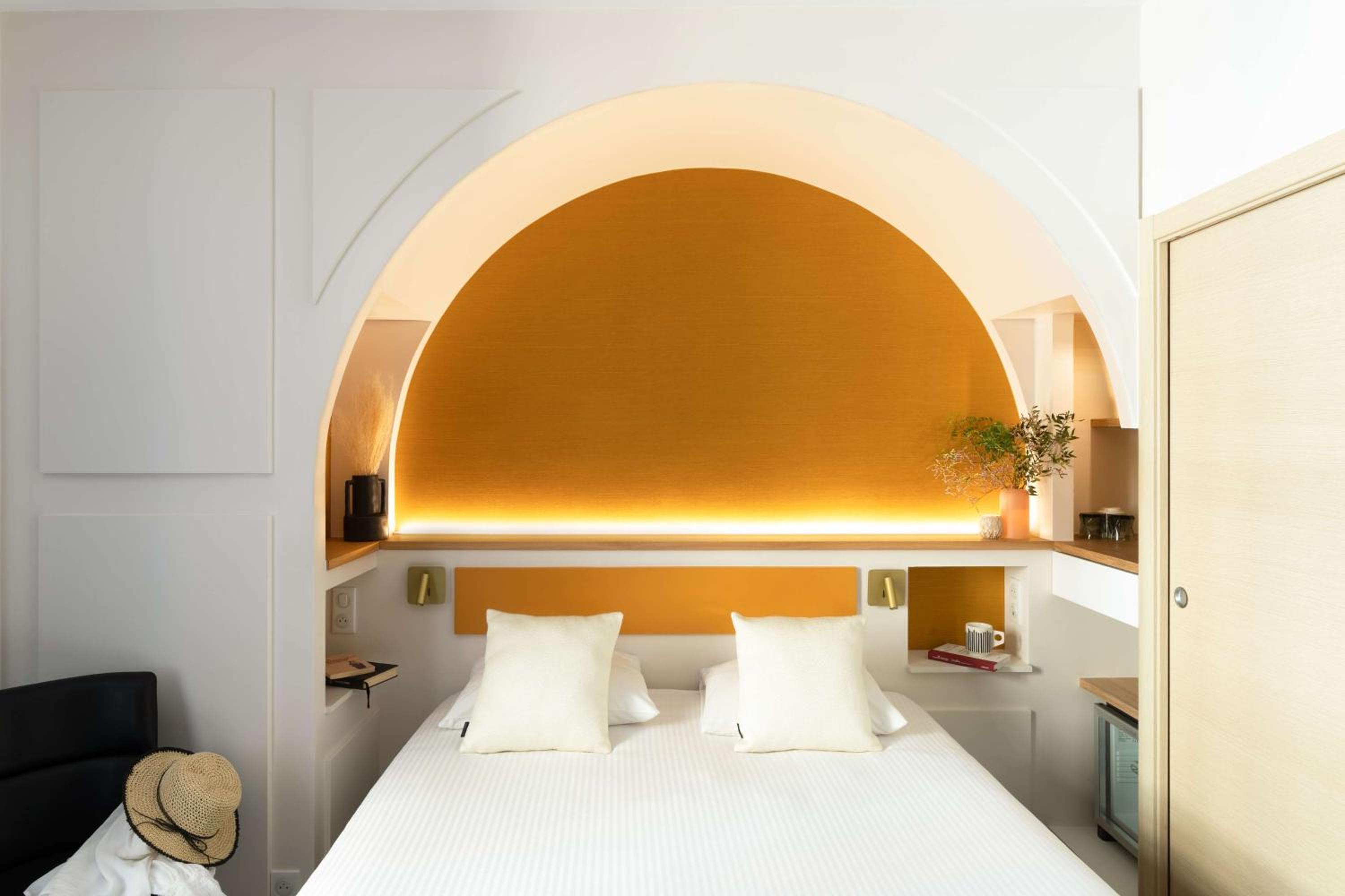 Best Western Hotel Du Roy D'aragon — 9
