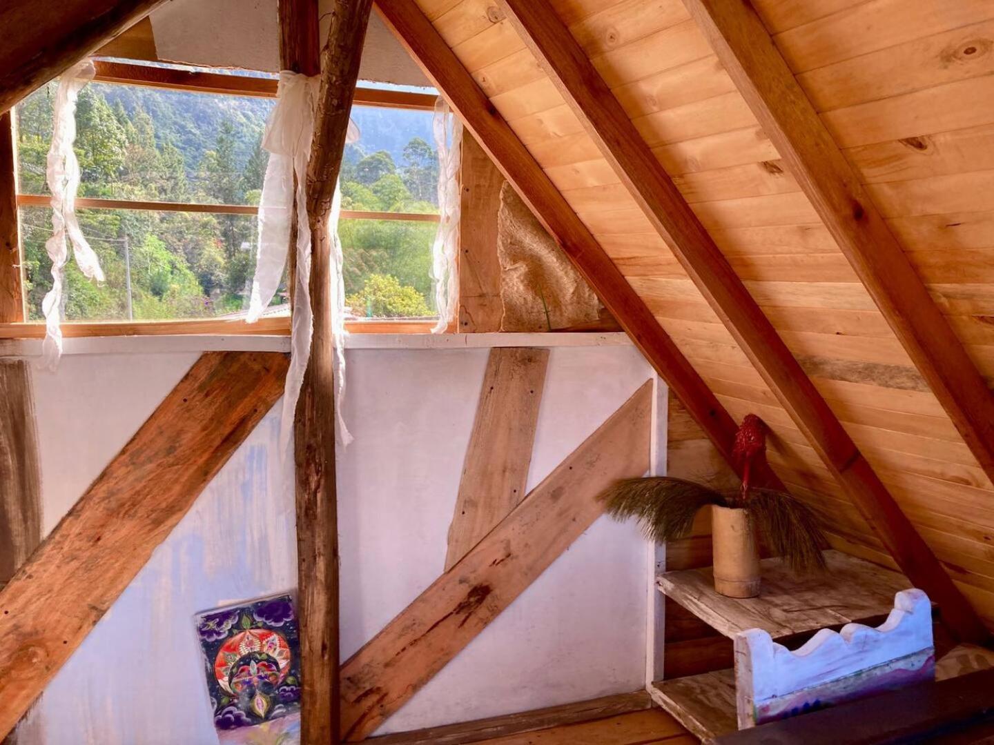 Casa sol y montaña