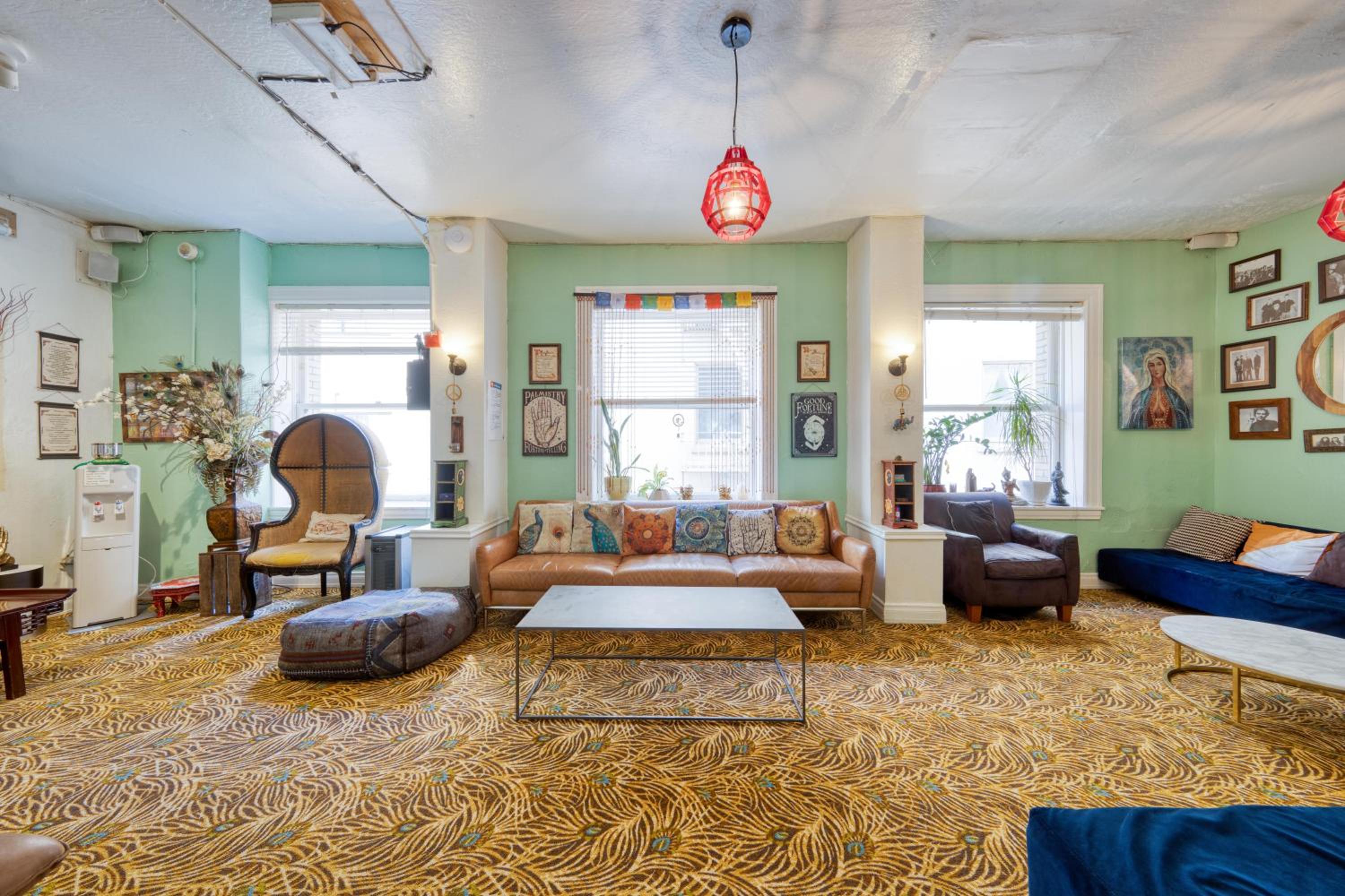 lounge