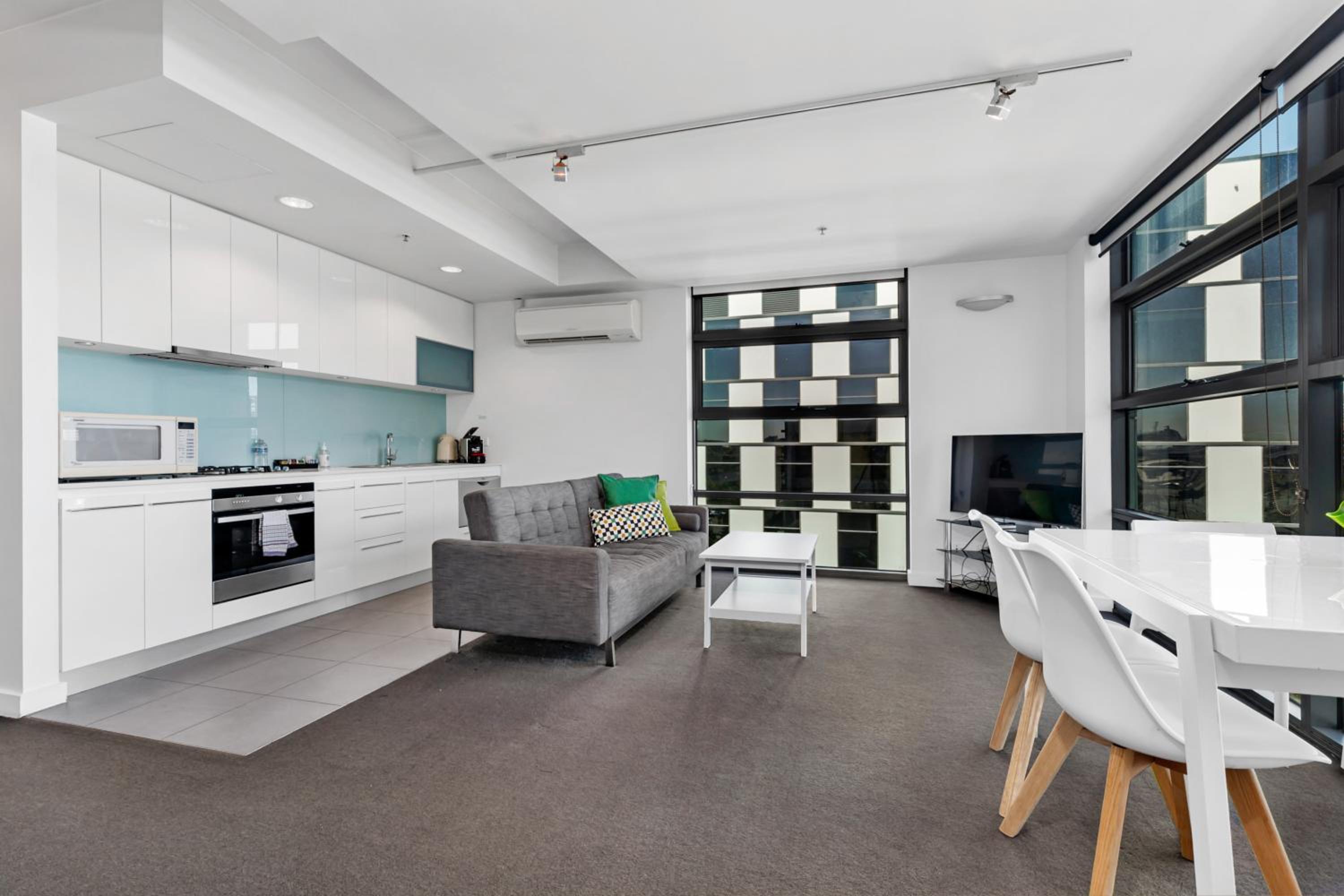 Docklands Private Collection - City Harbour Apartments