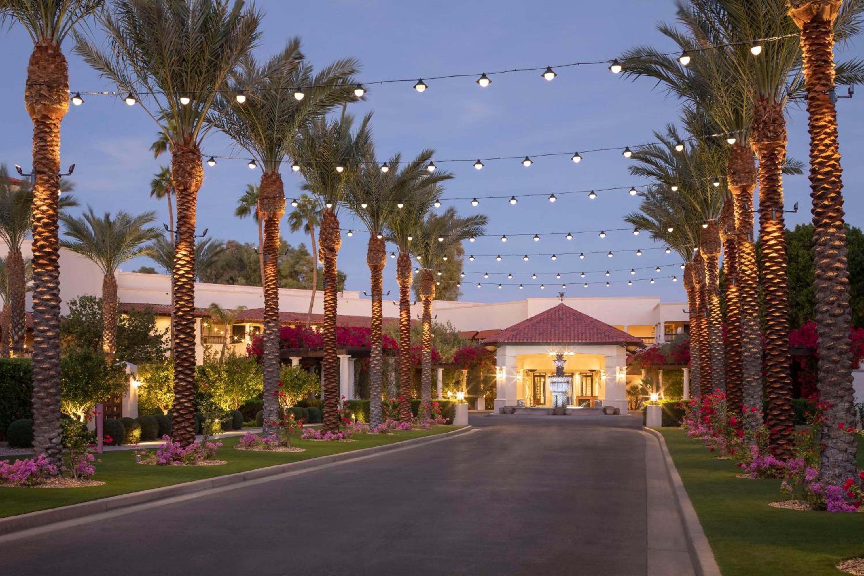 The Scottsdale Resort & Spa, Curio Collection by Hilton
