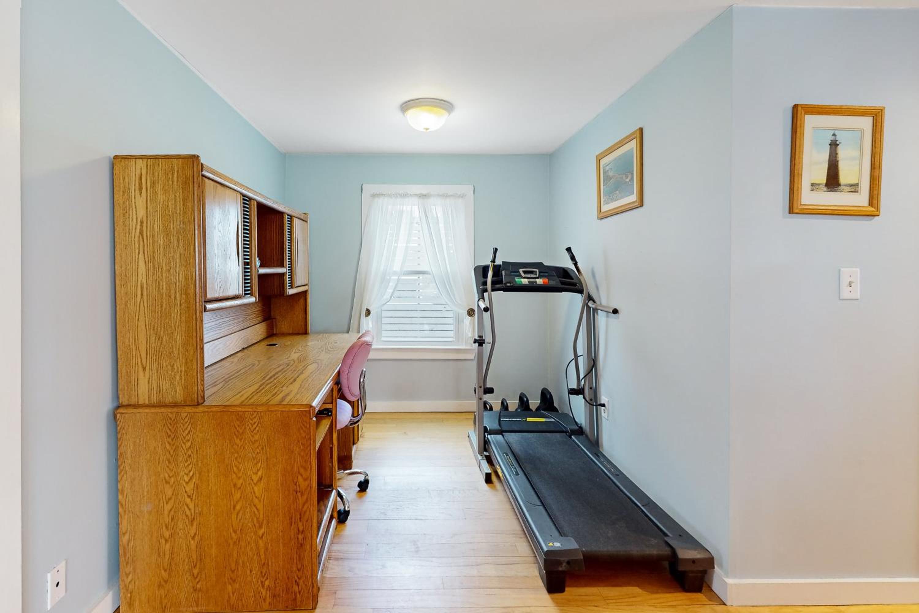 Walk to Scituate Beach! Dog-Friendly Group Getaway