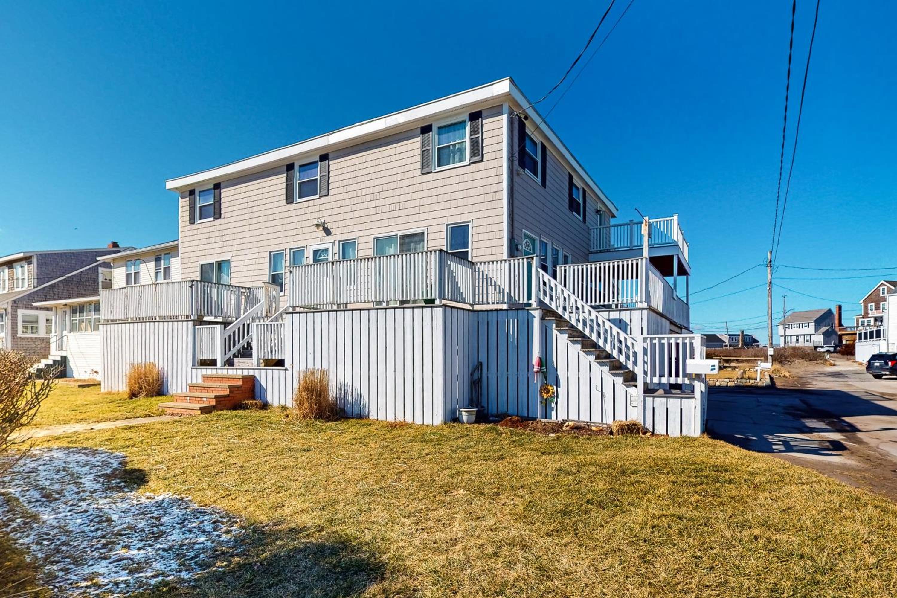 Walk to Scituate Beach! Dog-Friendly Group Getaway