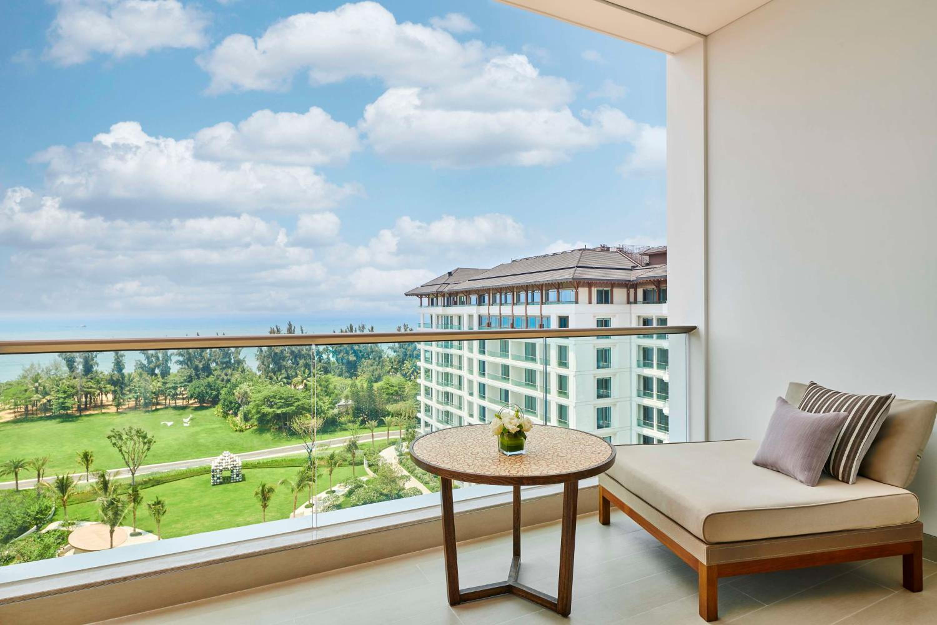 The Mermoon Resort Hainan Tufu Bay, Tapestry By Hilton